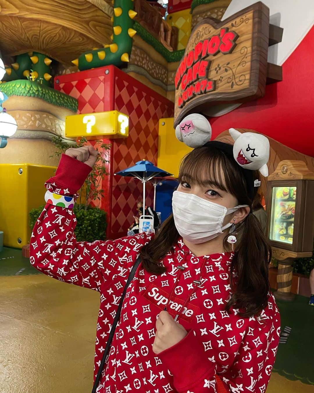 田島芽瑠さんのインスタグラム写真 - (田島芽瑠Instagram)「キノピオ推し🍄  でもユニバのグッズはテレサがめっちゃ可愛くて、テレサのカチューシャとイヤリング買っちゃった😂  ちゃんとバンドはキノピオだよん❤︎ 洋服はさしこちゃんのおさがりです！  明日はユニバのフード編！マリオのカフェとかキノピオカフェ紹介します🍽 お楽しみに！」4月10日 19時25分 - meru_chan_official