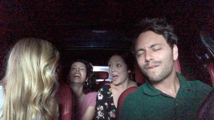 ブルック・バトラーのインスタグラム：「Car scenes with my #LanternsLane peeps be like...」
