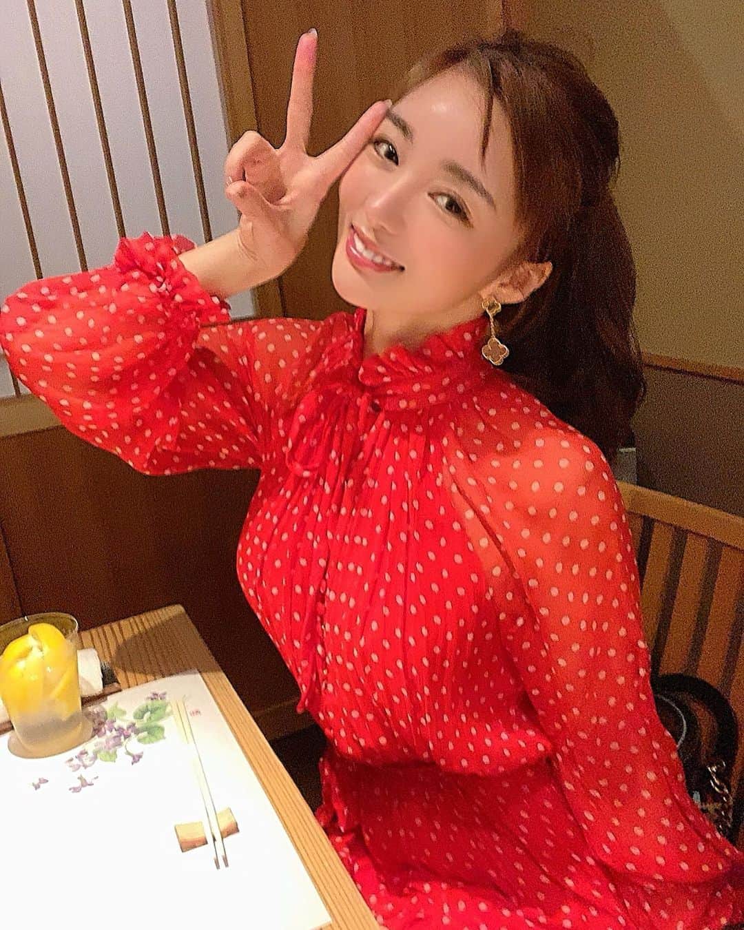 濱野りれのグルメインスタ