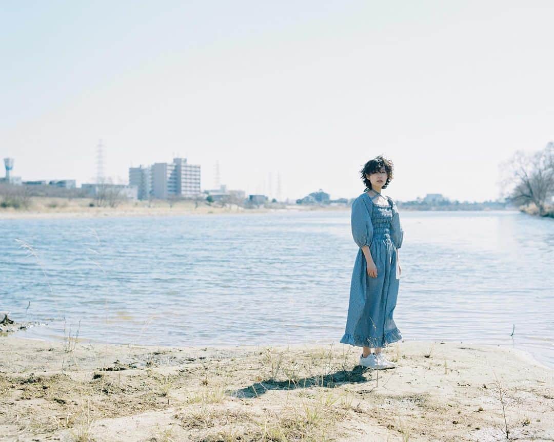 岡奈なな子（おかなちゃん）のインスタグラム：「みんなエッセイ本予約してくれたかな🥺💕」