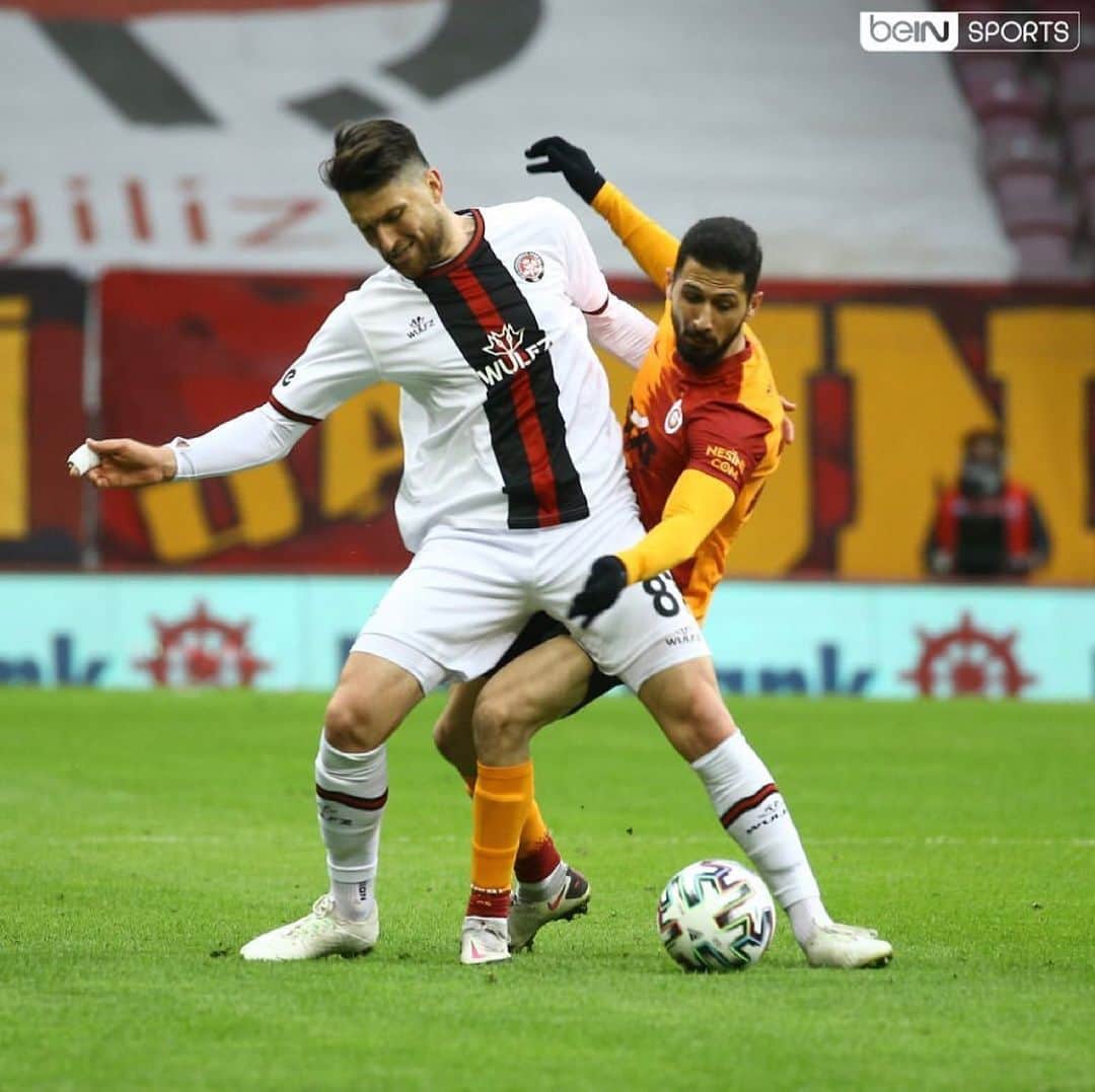 エルヴィン・ズカノヴィッチのインスタグラム：「Keep going⚫️🔴」