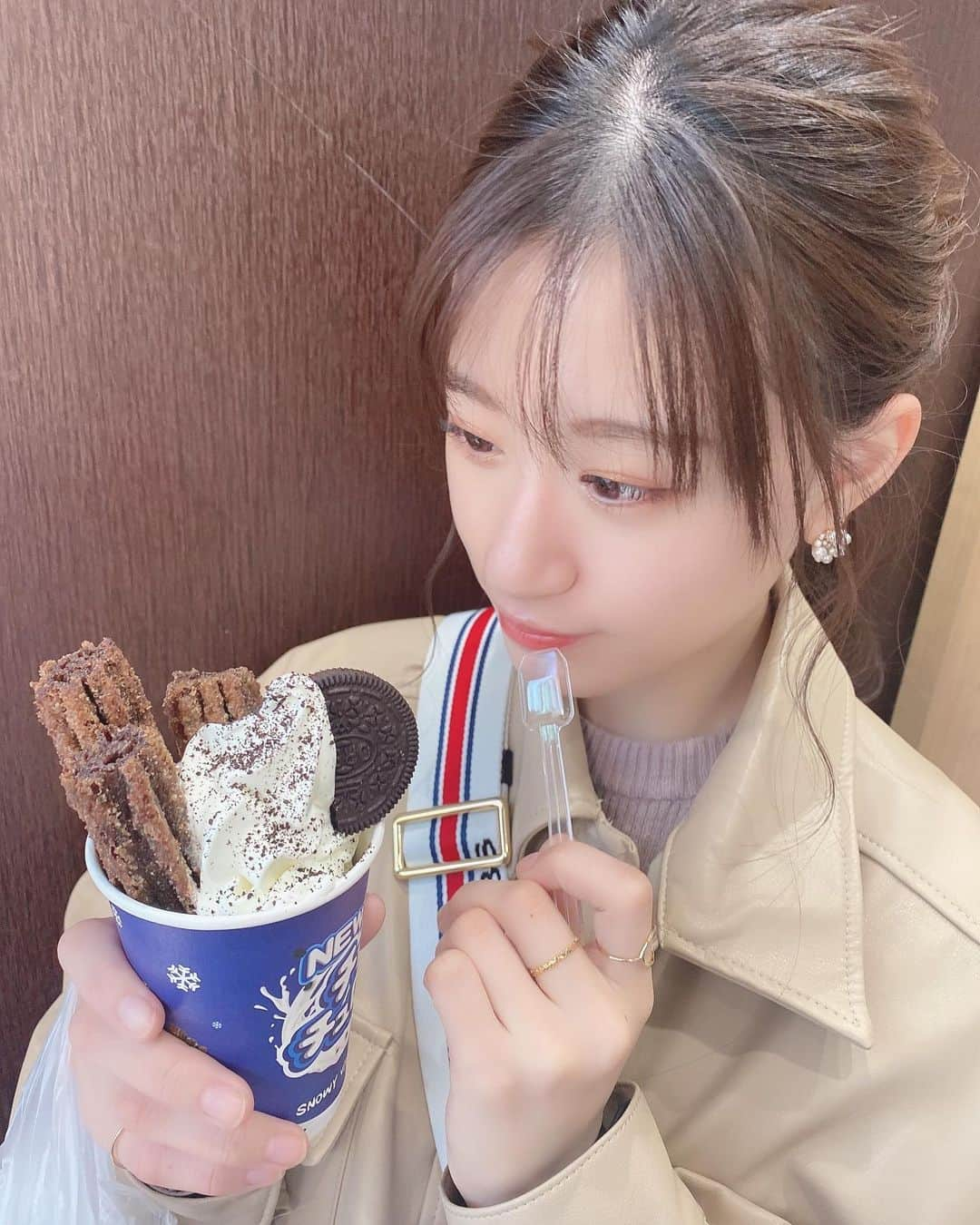 上西怜さんのインスタグラム写真 - (上西怜Instagram)「⠀ ⠀ 半分こ👧🏻👧🏻🍪🍦💛 ⠀ ⠀ ⠀」4月10日 21時27分 - jonishi_rei