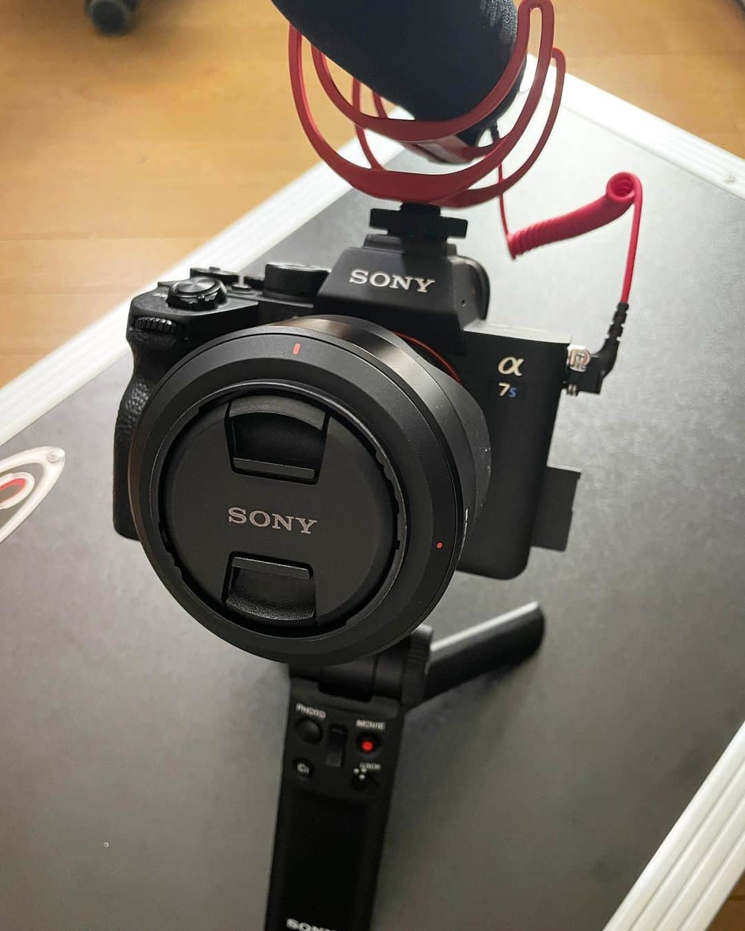 Juniorのインスタグラム：「カメラ買ったのでズンズンチャンネルのクオリティー上がります。  #ズンズンチャンネル」