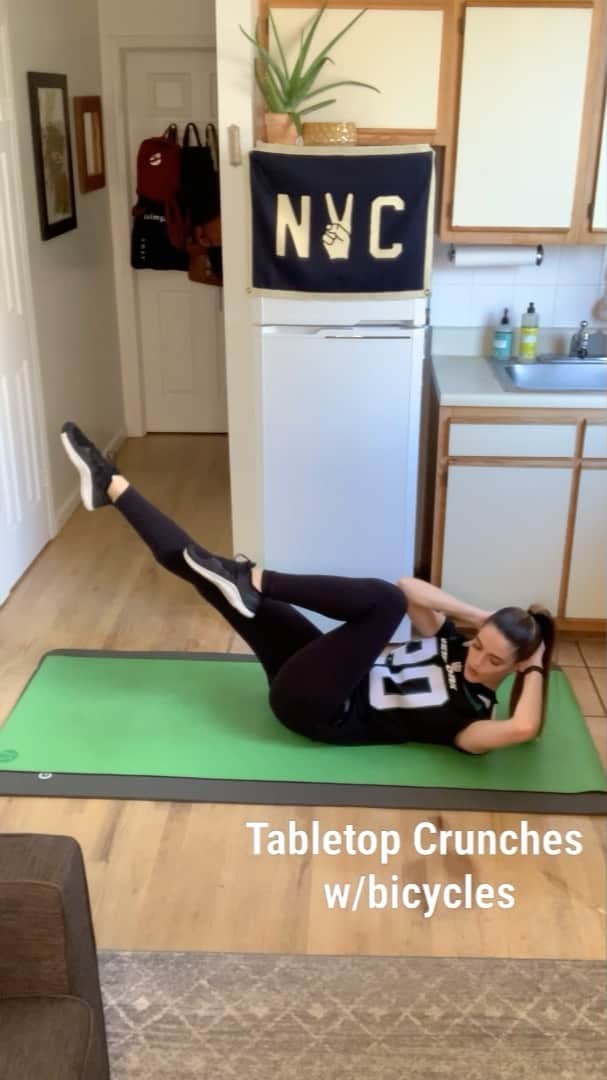 Jets Flight Crewのインスタグラム：「Join JFC Lauren for this quick, fun & low-impact workout!  💚💚💚💚   As with any physical exercise regime, you are encouraged and advised to seek the advice of a physician before beginning the exercise regimen, routine or program shown in this video. By voluntarily undertaking any exercise displayed on this video, you represent that you understand that exercise involves strenuous physical movement and that such activity carries the risk of physical injury, and that you are exercising at your own risk.」