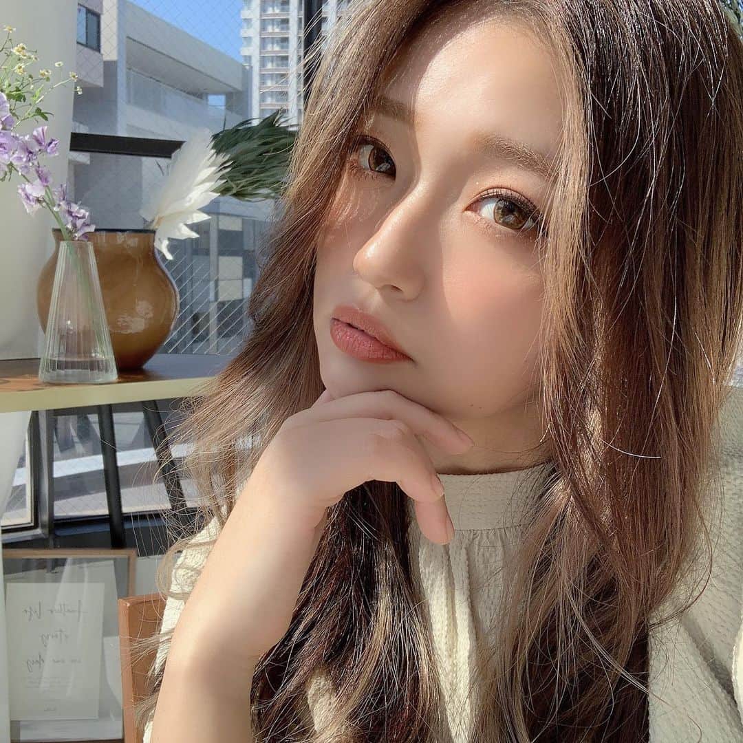 いっちゃん/嶋津 いつみのインスタグラム：「. . 予定がリスケ死がちなんですが これは厄年のせいですか？w それともコロナのせいですか？🙄 . . . . . 厄年のせいだとしたら お願いです、御守りください🥺🙏🏻ww . . . . 基本的にスケジュールは程よく きっちきちに埋めたい派👈🏻💜 . . . . 今日は仕方ないので お家で七つの大罪見ます🤩💕 . . . . .  #いっちゃん  #フリーモデル  #いっちゃんコーデ #ブライダルモデル #アレンジモデル #ヘアカラー  #ヘアアレンジ #くしゃ顔  #フリーモデル  #ドレスモデル #ダイエット  #치맥  #좋아요환영 #소통환영 #팔로우환영  #팔로미 #인친환영 #친구해요 #셀카  #셀피」