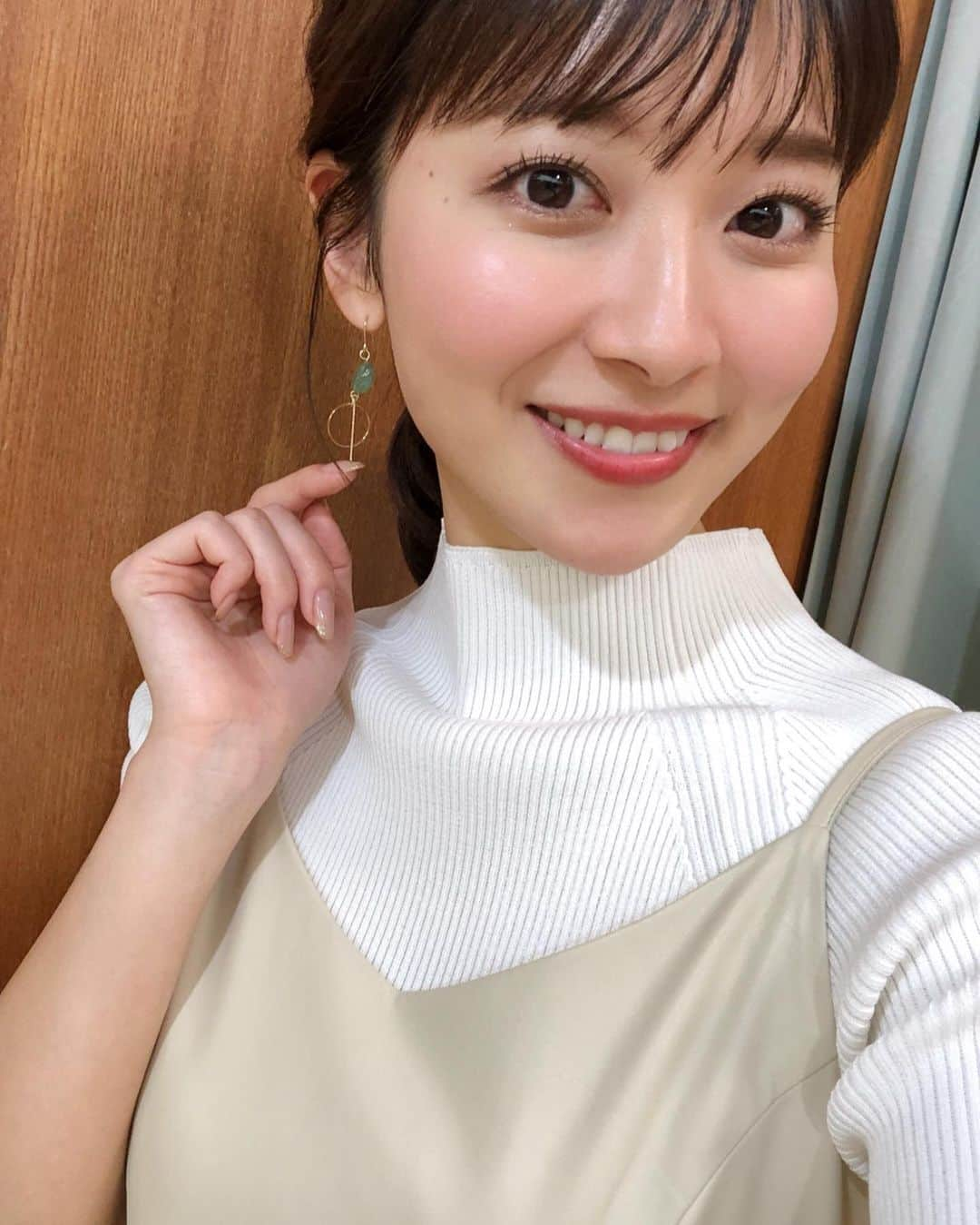 山本里菜さんのインスタグラム写真 - (山本里菜Instagram)「サンデージャポンご覧いただきありがとうございました😊❤︎ . 今日はこの後も収録なのです！ がんばります😊💪 . . と、その前にお昼ご飯🍚❤️ . . #サンデージャポン　#サンジャポ　#お昼ごはん　#何にしようかな　#カレーが食べたいな」4月11日 13時08分 - rinayamamoto_0622