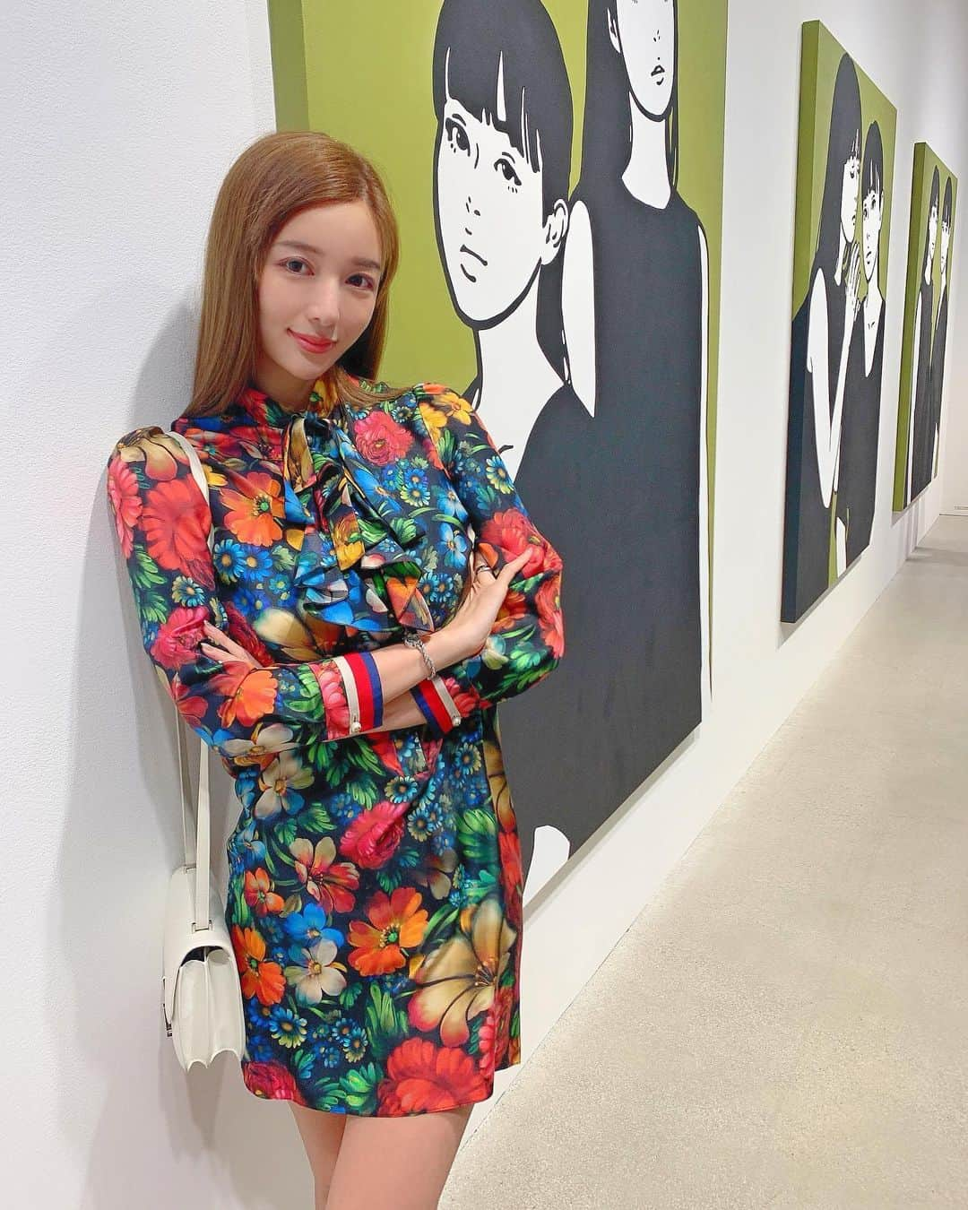 濱野りれさんのインスタグラム写真 - (濱野りれInstagram)「KYNE's @route3boy solo show with @takashipom 🌼  I don't really understand art, but there were a lot of pretty girls in the picture♥️ . KYNEさんと村上隆さんのコラボの個展に行ってきたよ🥰 可愛い女の子が沢山絵の中にいた😍 . #art #artwork #japaneseart #japaneseartist #japaneseartwork #kyne #takashipom #murakamitakashi #kaikaikiki #gallery #galleryart #個展 #カイカイキキ」4月11日 15時55分 - riregram