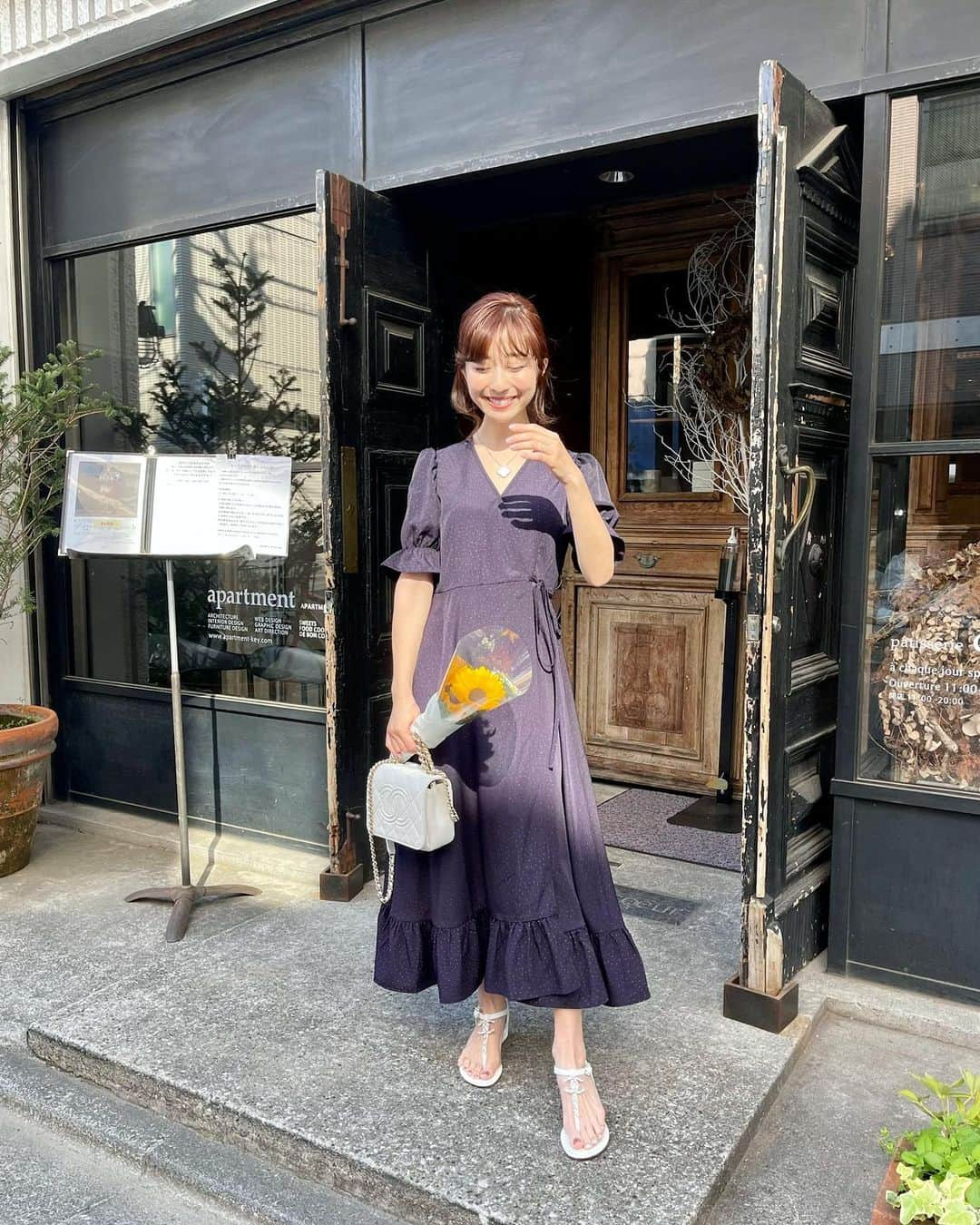 水野佐彩さんのインスタグラム写真 - (水野佐彩Instagram)「・ コラボワンピース🤍POPUPのお知らせ  先日好評だったワンピース👗 大好きな @maison.marble とのコラボワンピースなんです☺️ 淡いドットが大人で甘すぎず なにより とっても着痩せします❣️✨ カラーはネイビーとピンクベージュです🤍 今週末の東京POPUPで先行発売 4/24 21時からWEBでの販売も始まります🌼💕 わたしは4/18の11-13時でPOPUPにいますので よかったら遊びに来てください❤️🤍❤️🤍  🏢渋谷区道玄坂1-16-16 道玄坂一丁目ビル6階」4月11日 19時28分 - saaya_mizuno