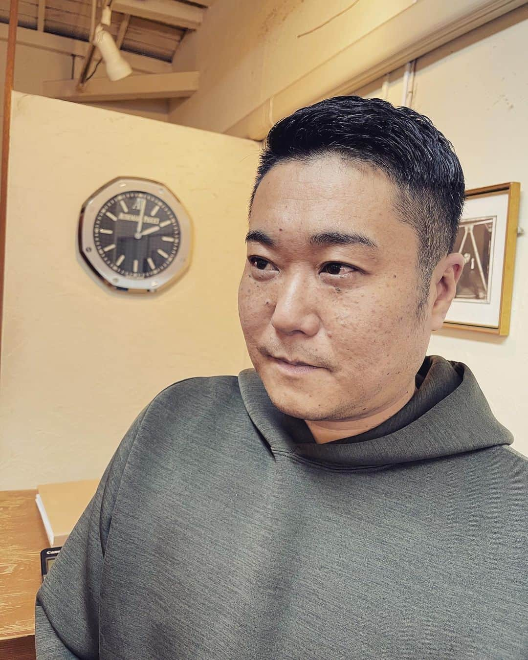 杉本知香さんのインスタグラム写真 - (杉本知香Instagram)「フォレスト名物、ほぼ楽屋。 イチモツポーズ&ピンポーン😆😆😆 木下くんもシブい😆  #中目黒美容室 #どぶろっく森 #どぶろっく  #大きなイチモツをください #エロス #ペレ草田 #布袋寅泰#ピンポーン #藤原竜也軍団  #パタパタママ木下 #パタパタママ #水曜日のダウンタウン」4月11日 19時39分 - sugimotoc