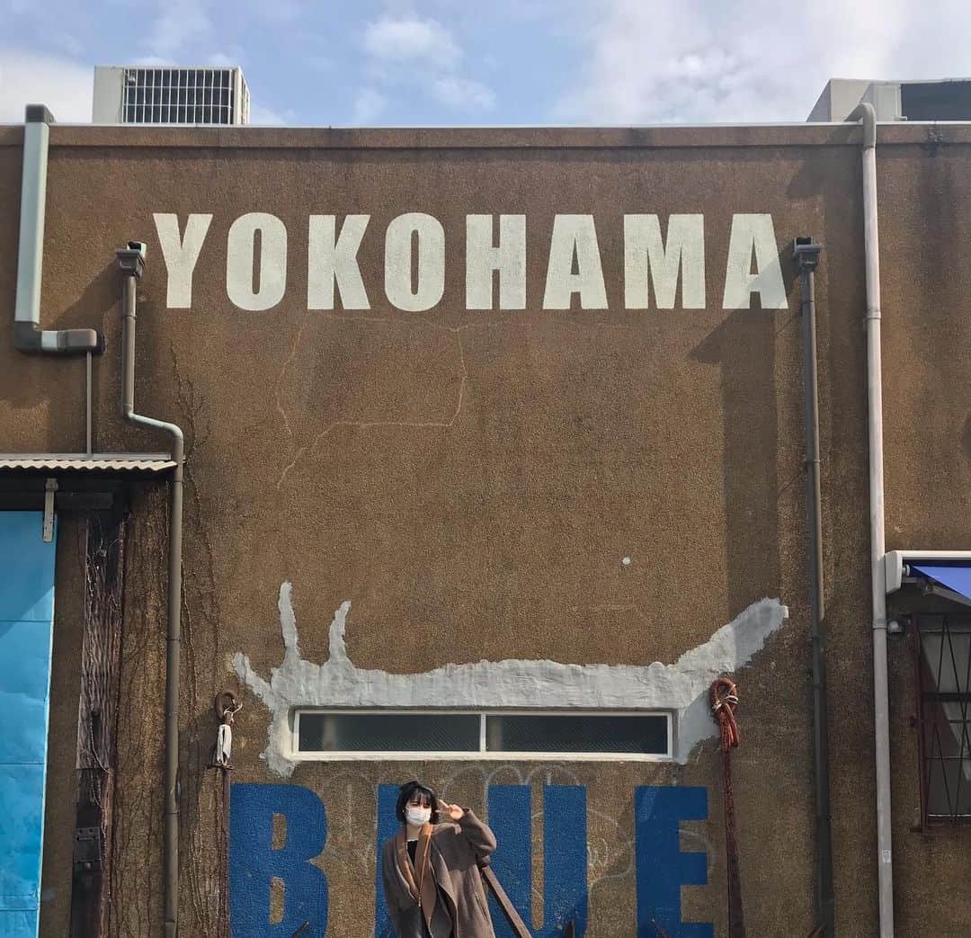 鎮西寿々歌さんのインスタグラム写真 - (鎮西寿々歌Instagram)「この日は暑かった… いぇーい✌️  #横浜」4月11日 19時56分 - tarasuzuka24