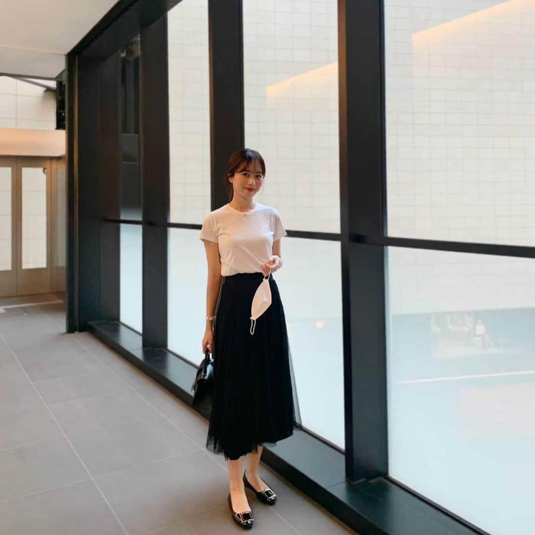 ハンナミのインスタグラム：「分かりづらいけど ドット柄のチュールスカート🤍  新作発売は 4/16(金)21:00- startです 🕊✨」