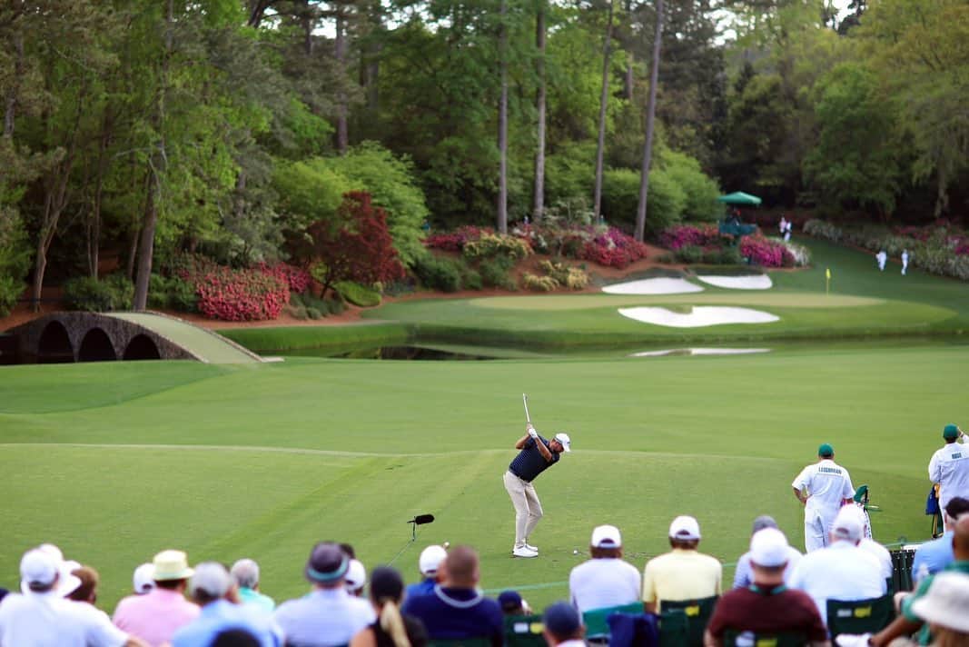 マーク・リーシュマンのインスタグラム：「Disappointing Sunday but happy to be playing well again. Congrats Hideki, was only a matter of time until you won a major. Time for a @leishmanlager 🍺🍺 #themasters」