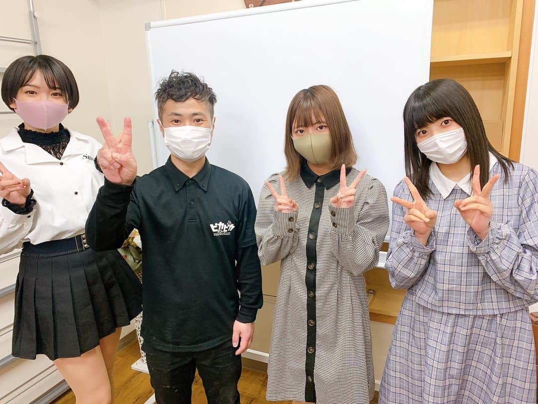 入江慎也のインスタグラム：「アイドルグループ仮面女子さんの寮の水回りのクリーニングをやらせていただきました。 アイドルの寮に入らせて頂だくのは初めてでした。 ピカピカチームみんなドキドキしていました笑 ピカピカに仕上がりました ご依頼いただきましてありがとうございました。 清掃の模様はYouTubeチャンネル 「アキバ3分クッキング」でご覧いただけます。 ぜひ宜しくお願い致します🤲  https://m.youtube.com/watch?v=_ffejO9leFs  #仮面女子 #クリーニング #株式会社ピカピカ #寮のクリーニング #アキバ3分クッキング #ビフォー #アフター」