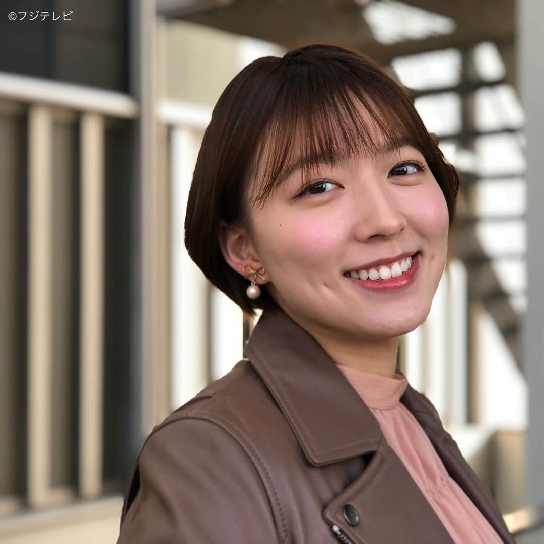 フジテレビ「めざましテレビ」さんのインスタグラム写真 - (フジテレビ「めざましテレビ」Instagram)「4月12日（月）  ファッション雑誌CanCamとコラボした お天気コーナー「きょう何着て行く？」 阿部華也子の毎日のコーデを紹介♪  【きょうのコーデ】 ジャケット→#SNIDEL ３万６３００円 ブラウス→#MISCHMASCH ５３９０円 パンツ→#CRAFTSTANDARDBOUTIQUE ３２８９円 靴→#ダイアナ １万５９５０円 イヤリング→#Heartdance １８７０円  【コーデのポイント】 サーモンピンクのティアードチュニックが 今っぽい華やかな印象🌷🌷🌷 ふんわり広がるAラインが 体型カバーも叶えてくれます🙆🏻‍♀️ スキニーデニムを合わせて シルエットにメリハリをつけると スタイルアップ効果抜群⤴️✨  #めざましテレビ #きょう何着て行く？ #阿部華也子 #今日のコーデ#コーデ#CanCam #今日のファッション#ootd #きょう何着て行く？は月〜金朝6時22分ごろ放送📺 #スタイリストたなべさおり」4月12日 18時58分 - mezamashi.tv