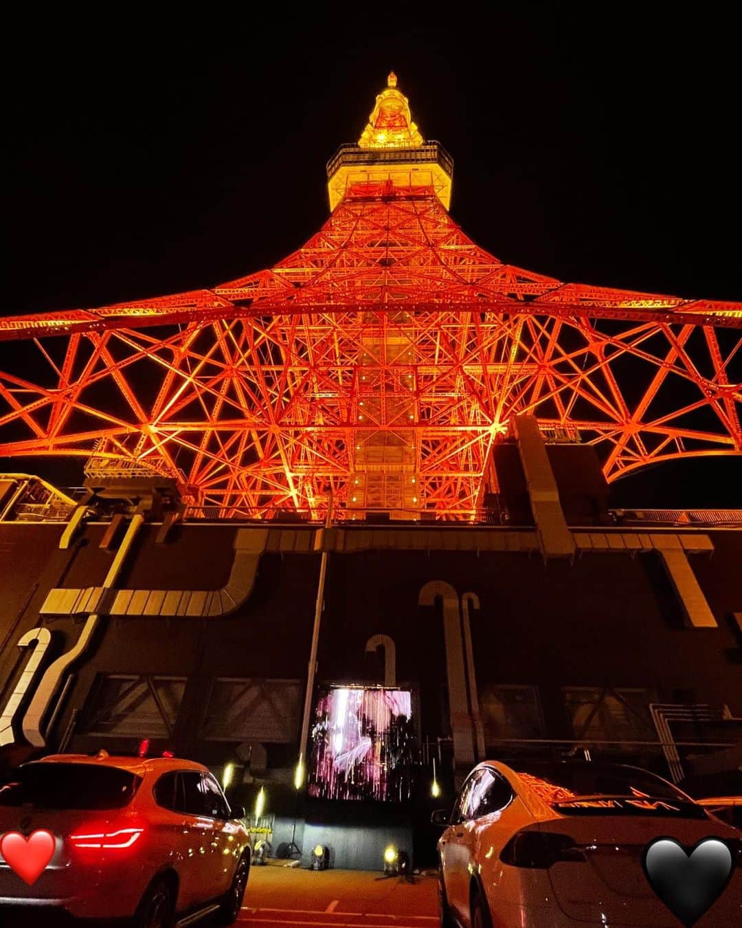 三原勇希さんのインスタグラム写真 - (三原勇希Instagram)「memory🗼🌸🎶 @glo.japan × @blockfm "#ミライノサクラ" 東京タワーの真下でドライブインLIVE SHOW🌸  キューブ型の透過LEDスクリーンの中のパフォーマンスを、外から見る👀 アーティストのパフォーマンスも、キューブに映し出される映像も、本当にかっこよかったし見たことのないものだった🔥  TEAM block.fm、Takuさんいつも心に刻まれる経験を ありがとうございます🙏❤️ @punipunidenki @tofubeats @rhyme.so @skyhidaka @takudj 音楽は最高🙏❤️」4月12日 11時56分 - yuukimeehaa