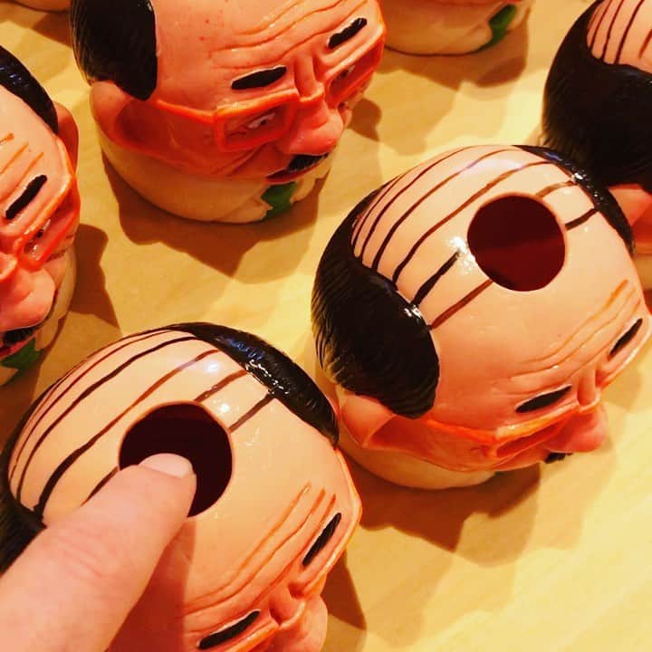 デハラユキノリのインスタグラム：「穴を開けております I have a hole in his head #satoshiyamamoto  #deharayukinori」