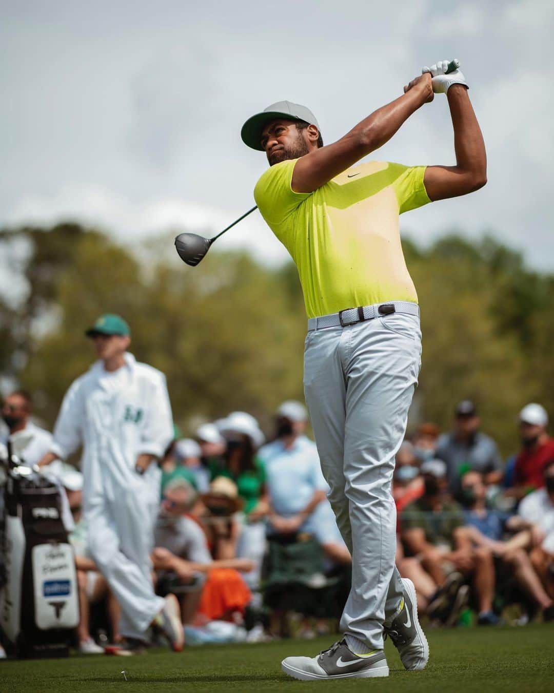 トニー・フィナウさんのインスタグラム写真 - (トニー・フィナウInstagram)「Always an honor to play in @themasters 💯 Augusta National played tough but I enjoyed the grind all week. Thanks for all the well wishes and support!  Until next year 💚」4月12日 13時00分 - tonyfinaugolf