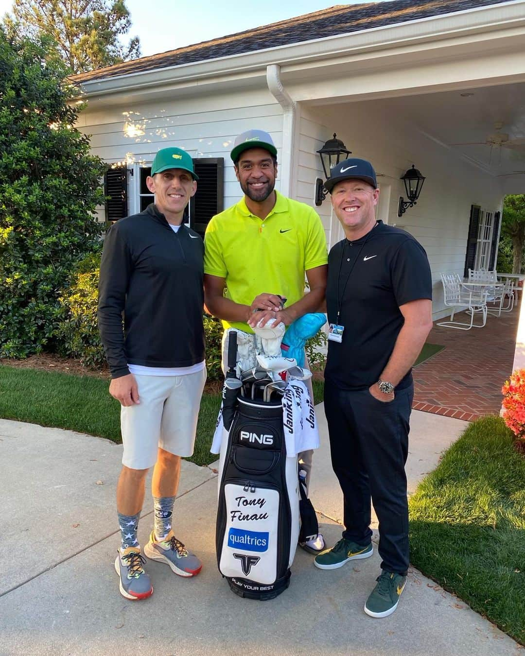 トニー・フィナウさんのインスタグラム写真 - (トニー・フィナウInstagram)「Always an honor to play in @themasters 💯 Augusta National played tough but I enjoyed the grind all week. Thanks for all the well wishes and support!  Until next year 💚」4月12日 13時00分 - tonyfinaugolf