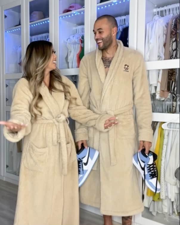 リアン Vのインスタグラム：「For those that think filming these videos are easy 😂 This took longer than it should 😩Laugh attacks with @donbenjamin are the worst 🤣 Watch my last post to see the final video! @foreverus」