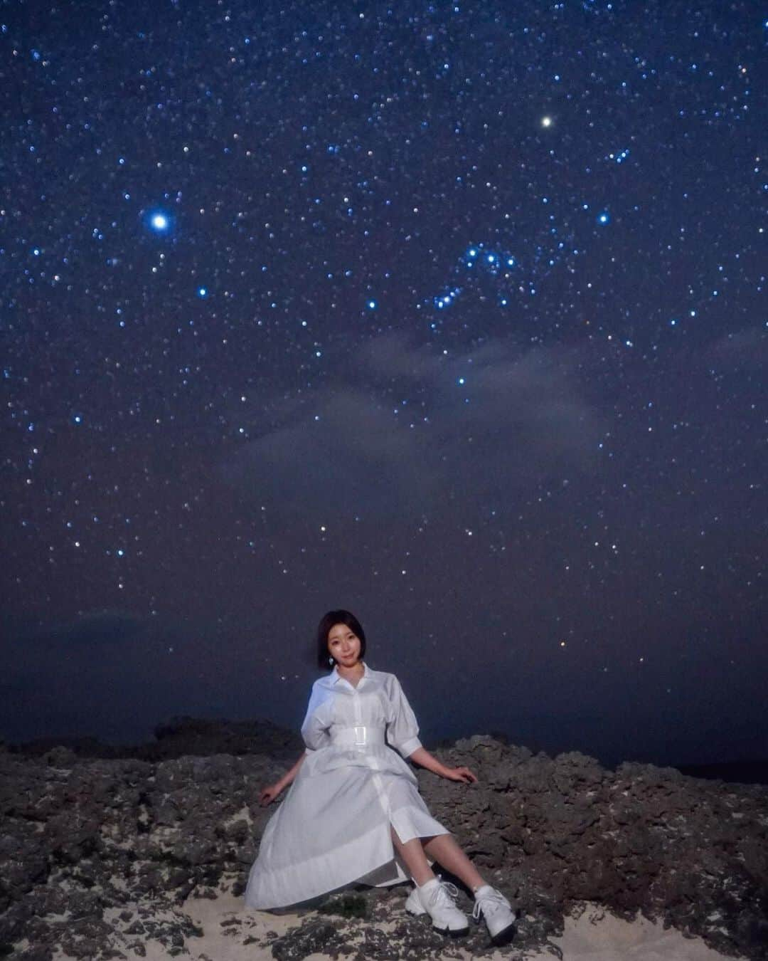 古河由衣さんのインスタグラム写真 - (古河由衣Instagram)「ムスヌン浜の星空綺麗すぎでした💫 星に願いを✨ みんなは何をお願いしますか？  私は私と、大切な人たちと、 夢を持って頑張る人たちが報われますように。 それぞれの良さで、星空のようにみんなが、かがやけますように。  そう強く願います   #星空  #宮古島  #ムスヌン浜  #夜空  #オリオン座  #星  #流れ星  #グラビアアイドル  #むちむちボディ  #美ボディメイク  #撮影会  #被写体  #ファインダー越しの私の世界  #ポートレート  #cosplay  #cosplaygirl  #stardust  #japanesegirl  #cosplay  #bikini  #cute  #gravure  #idol  #model  #偶像  #偶像活動  #日本女星  #귀여운   #모델  #셀카」4月12日 19時51分 - furuyuistagram