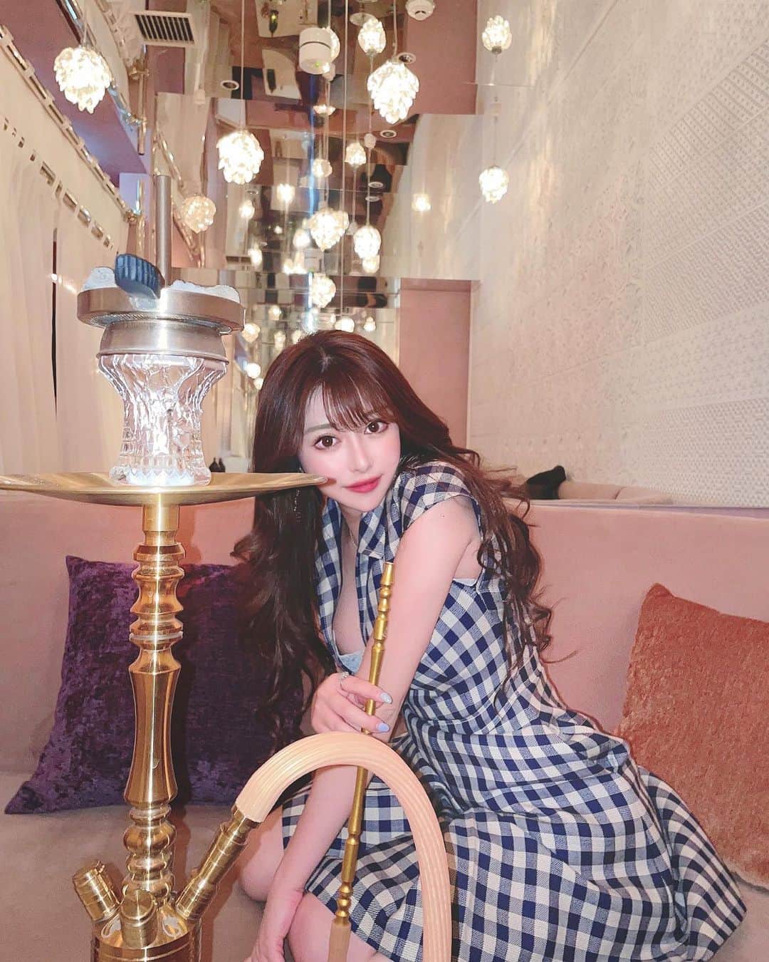 藤咲めいのインスタグラム：「シーシャハマり中なんです。🍉 . . .  #モデル #インフルエンサー #美容 #美容好きな人と繋がりたい #美容垢 #サロンモデル #ファッションコーデ #グルメな人と繋がりたい #写真好きな人と繋がりたい #サロンモデル #ポートレート #ポートレートモデル #被写体 #美容室 #美容師 #ヘアメイク #ヘアアレンジ #お洒落 #美容 #メイク #コスメ #ビジョビ #ootd #fashion #dior」