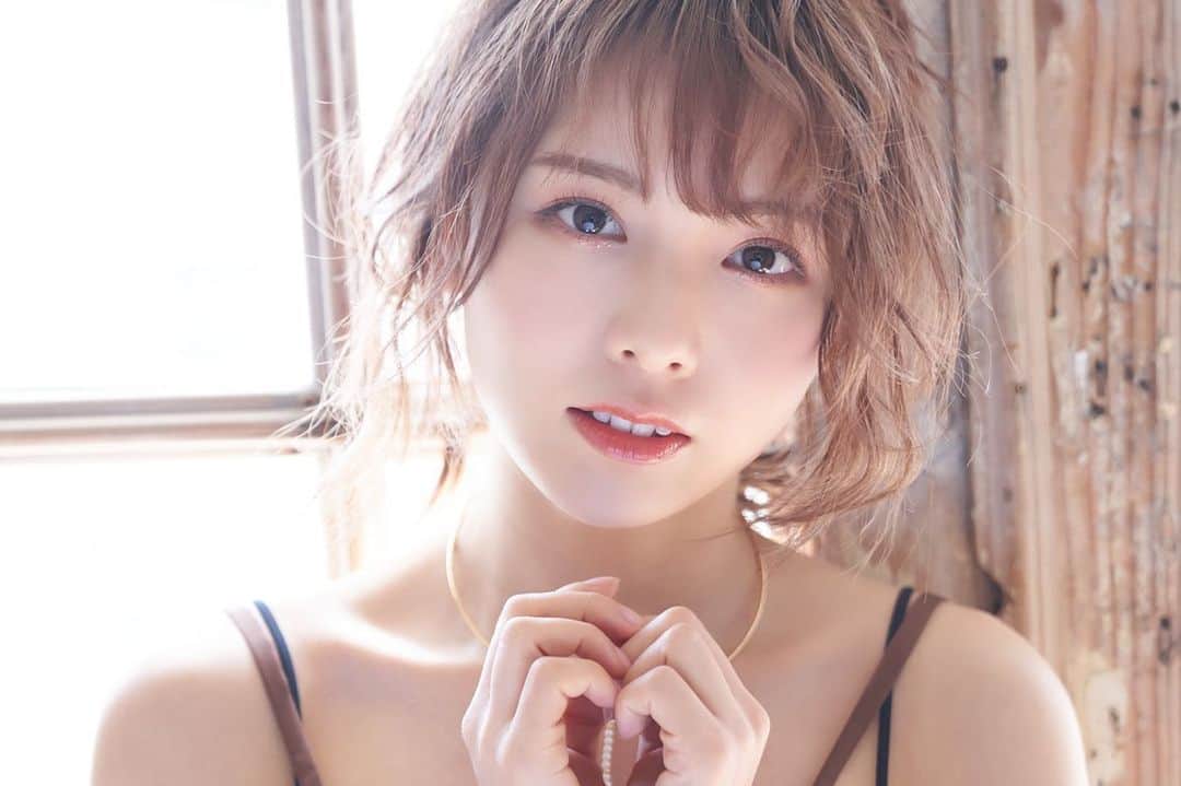 のインスタグラム：「MARQUEE（マーキー) Vol,142最新号が 4/22に発売🎈  ラストアイドル西村歩乃果 6P単独でいただきました😭  ぜひご覧下さい！！  #音楽雑誌　#アイドル　#ラスアイ　#MARQUEE」