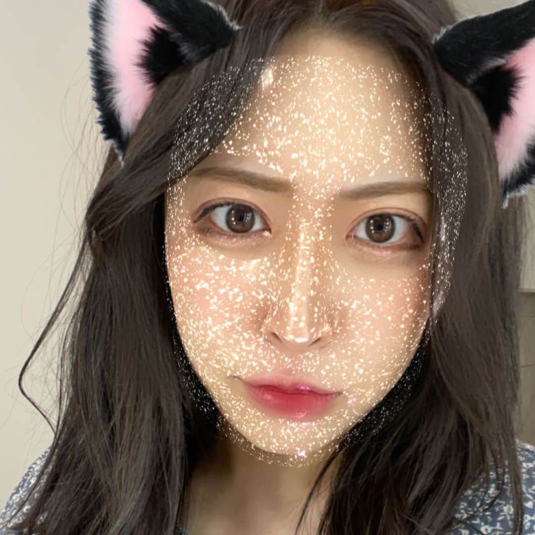 のインスタグラム：「にゃお ぴえんメイクした🥺💄」