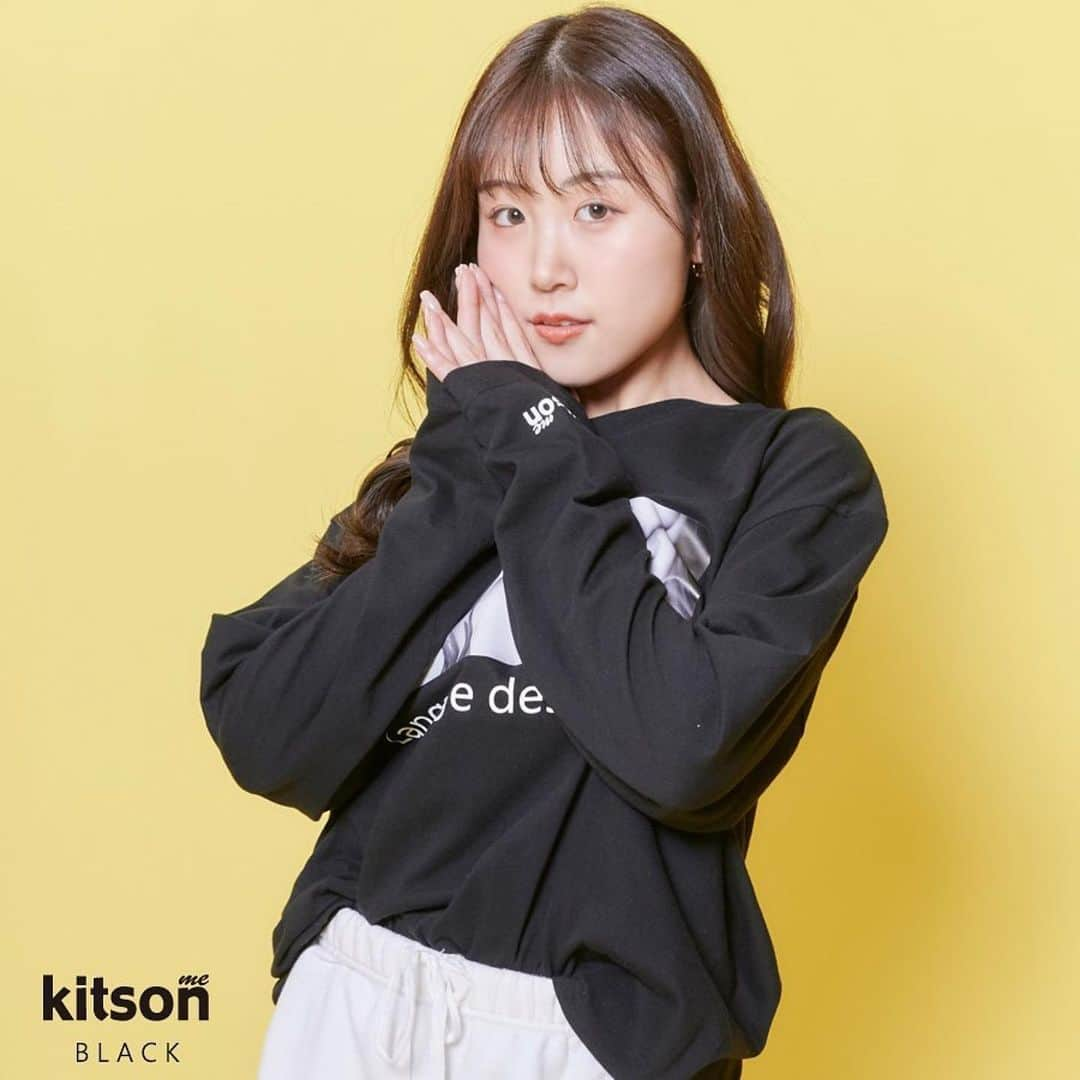 CYBERJAPAN Staffさんのインスタグラム写真 - (CYBERJAPAN StaffInstagram)「お知らせです💣❤️ . 【 Kitson me ✖︎ HARUKA 】 本日17時よりコラボアイテムの受注販売が開始になりました‼️ . TシャツとロンT、各5色展開🌷(ユニセックス) 応援下さる方とお揃いで着られたら嬉しいな♡… と思うものを作りたく全て私の思うまま自由に楽しく デザインを描き、写真を撮り、作らせて頂きました😋✏️ . ⚠️受注販売期間⚠️4/8(木)17:00 〜 5/13(金)23:59 まで！ (※完全受注生産の為、再販はありません。) .  私が撃ち放つBAZOOKATシャツと チューリップロンTを是非一緒に着てほしいです😆🌷💗 . 🔗リンクは @cjd_haruka のプロフィールにあります♡ https://www.kitson-me.jp/SHOP/348920/353188/list.html  . #cyberjapan #cjd #bazooka  #サイバージャパン #サイバージャパンダンサーズ」4月13日 11時41分 - cyberjapan