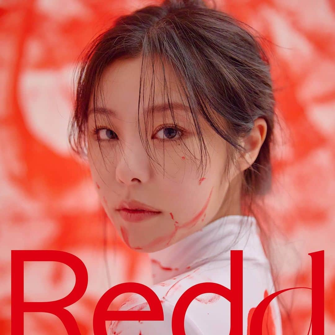 ファサさんのインスタグラム写真 - (ファサInstagram)「Whee in 1st mini album ' Red𝒅 ' 🦋 #watercolor」4月13日 21時49分 - _mariahwasa