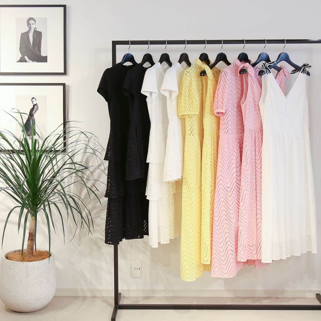 BORDERS at BALCONYのインスタグラム：「ready for the next... 🧡⁠⁠ ⁠⁠ BORDERS at BALCONY⁠⁠ 2021 Spring & Summer Collection 第2弾⁠⁠ ⁠⁠ これからの季節へ向けて⁠Newアイテムの準備が整ってきております😍⁠⁠ ⁠⁠ いよいよ明日、カラフルでラブリー、透け感が涼しいレースアイテムたちの登場です✨⁠⁠ ⁠⁠ 皆様、おたのしみに✨⁠⁠ .⁠⁠ .⁠⁠ We are getting ready for warm warm spring and summer!!⁠⁠ ⁠⁠ New items will be released tomorrow...🧡⁠⁠ .⁠⁠ .⁠⁠ #bordersatbalcony #ボーダーズアットバルコニー #ボーダーズ #BORDERS #柴田陽子 #yokoshibata⁠⁠ #新商品発売 #productlaunch #comingsoon#newproductalert #新商品」