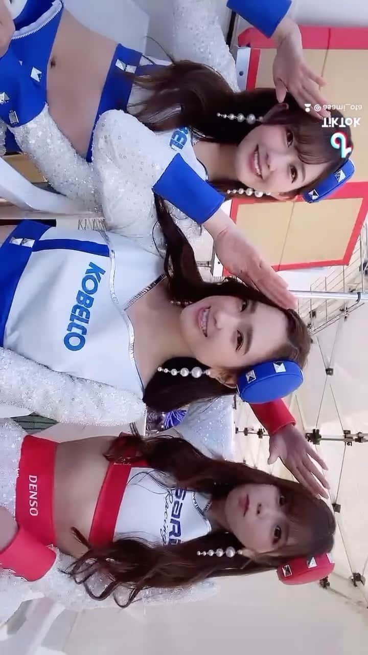 太田麻美のインスタグラム：「レースクイーンの全力キュンキュン💙❤️  TikTok  asami_ota #racequeen #rq #supergt #sard #kobelco #kobelcogirls #tiktok #costume #レースクイーン #サード #コベルコ #コベルコガールズ #コスチューム ##スーパーgt #全力キュンキュン #ぎゃっきゅん #ご安全に #전력쿵쿵 #쿵쿵 #레이싱모델」