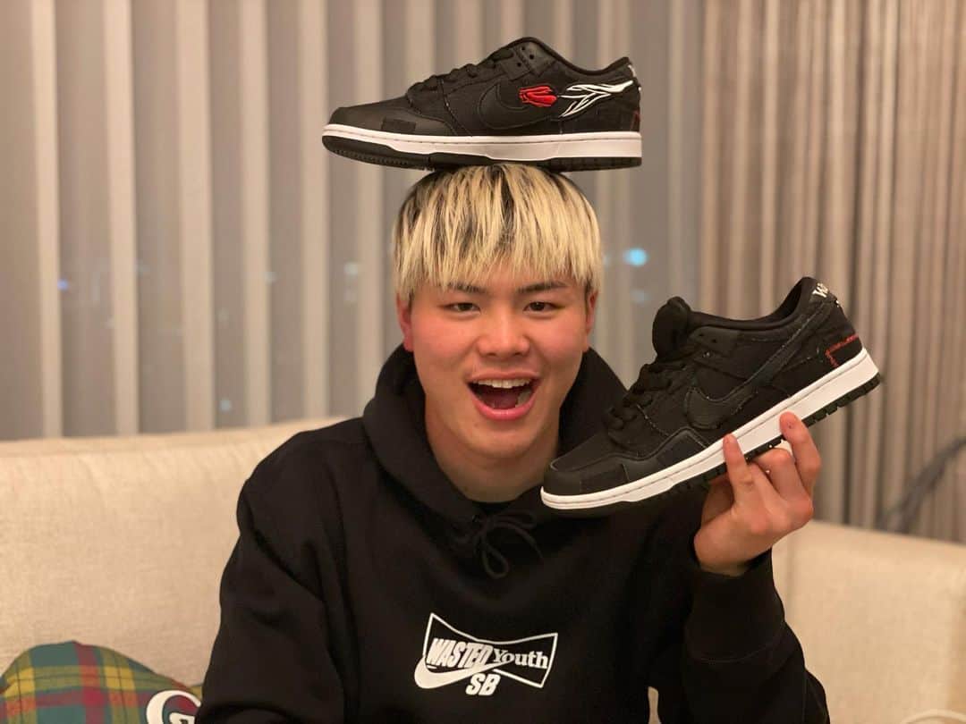 那須川天心のインスタグラム：「Wasted Youth NIKE SB🌹 いつもありがとうございます🧡」