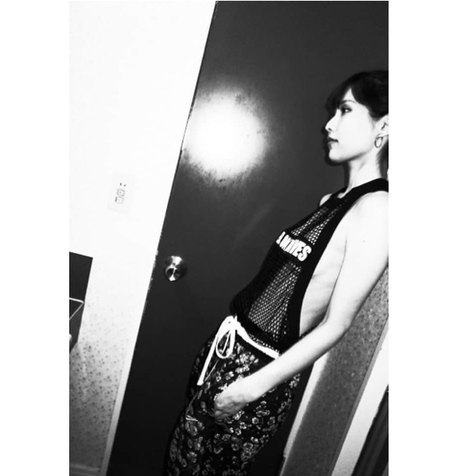 AIRIのインスタグラム：「鏡に映った自分見て、カッコいいからそこで完結。」