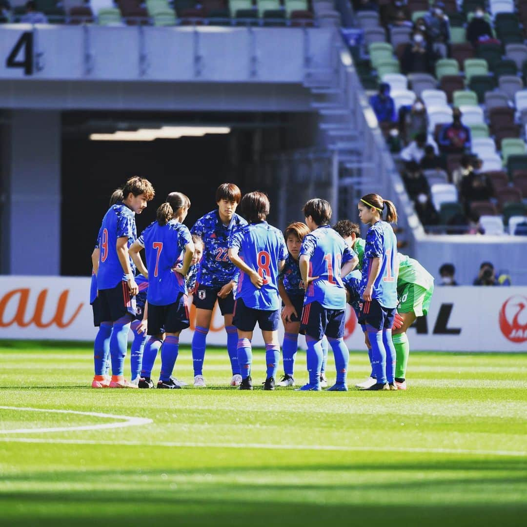 宝田沙織のインスタグラム：「このような状況の中日本に帰ってきて試合ができたことに感謝です！ 試合をする為にたくさんの方々のサポートありがとうございました🙇‍♀️  東京オリンピックまで99日🇯🇵 アメリカに戻ってもっと成長して帰ってこられるように頑張ります！  チームはカップ戦が始まっています！ 是非応援よろしくお願いします📣  ©︎JFA」