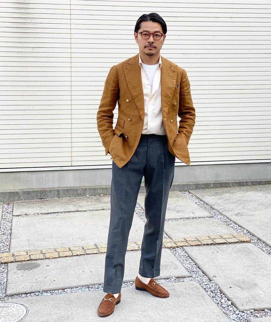 高田朋佳のインスタグラム：「Blazer style.  ———————————————————————— #berwich #salute  #dressstyle #elegantstyle #modernclassicstyle #newclassicstyle #fashion #mensfashion #mensdressstyle #suitsstyle #dapperstyle #takadachannel」