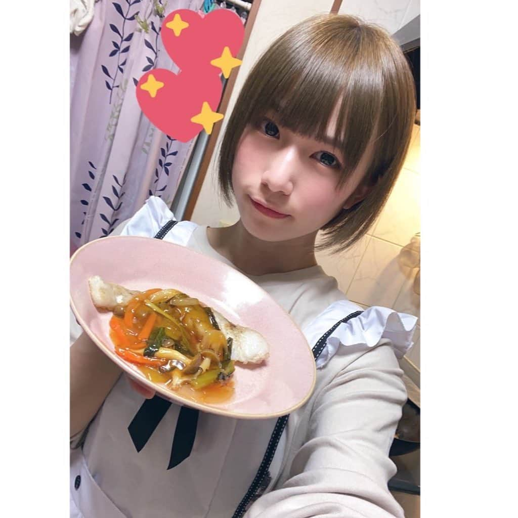 村上りいなさんのインスタグラム写真 - (村上りいなInstagram)「🌸たらの甘酢あんかけです🐟🌸  今日の夕飯です😚  #cooking #料理　#food #dinner #夕飯」4月13日 18時40分 - riina_murakami