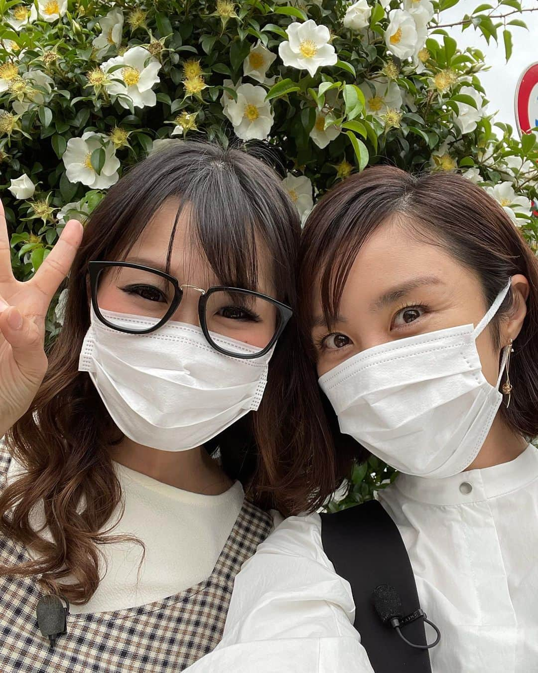 山口もえさんのインスタグラム写真 - (山口もえInstagram)「・  だいすきなギャル曽根ちゃんと❤️ あー💕💕💕 一日楽し過ぎた！！！😊  ギャル曽根ちゃんが昨日からYouTube始めたよ👏 お料理のYouTube📺なんだそうです。 初回はオムライスを作ってて💕 美味しくなるコツ教えてくれてます✨ だんなさまとのかけ合いも新鮮だった！笑 是非ぜひごらんくださーい😍  #ギャル曽根 ちゃんと♡ #ロケ #カメラ回ってなくてもしゃべってばかり #笑 #話がつきない… #楽しい一日をありがとう」4月13日 20時02分 - moe_yamaguchi0611