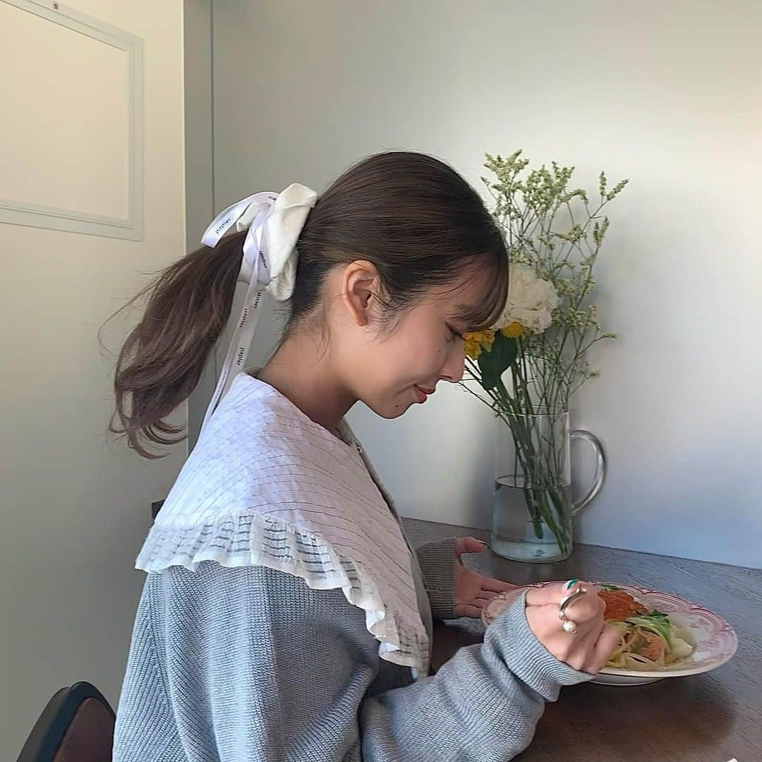 山尾梨奈さんのインスタグラム写真 - (山尾梨奈Instagram)「〻 すっごいすっごい美味しかったパスタ☺️ メニューに書いてあるパスタがどれも 文字だけで美味しそうだったので悩みました… きっとどれを頼んでも正解だと思います！. . 営業時間はもちろん9:00〜17:00🕰. . . #kyoto #京都グルメ #京都モーニング #京都御所ランチ #京都ディナー #京都パスタ #推し京都 #九時五時」4月13日 20時03分 - yamarina_1210