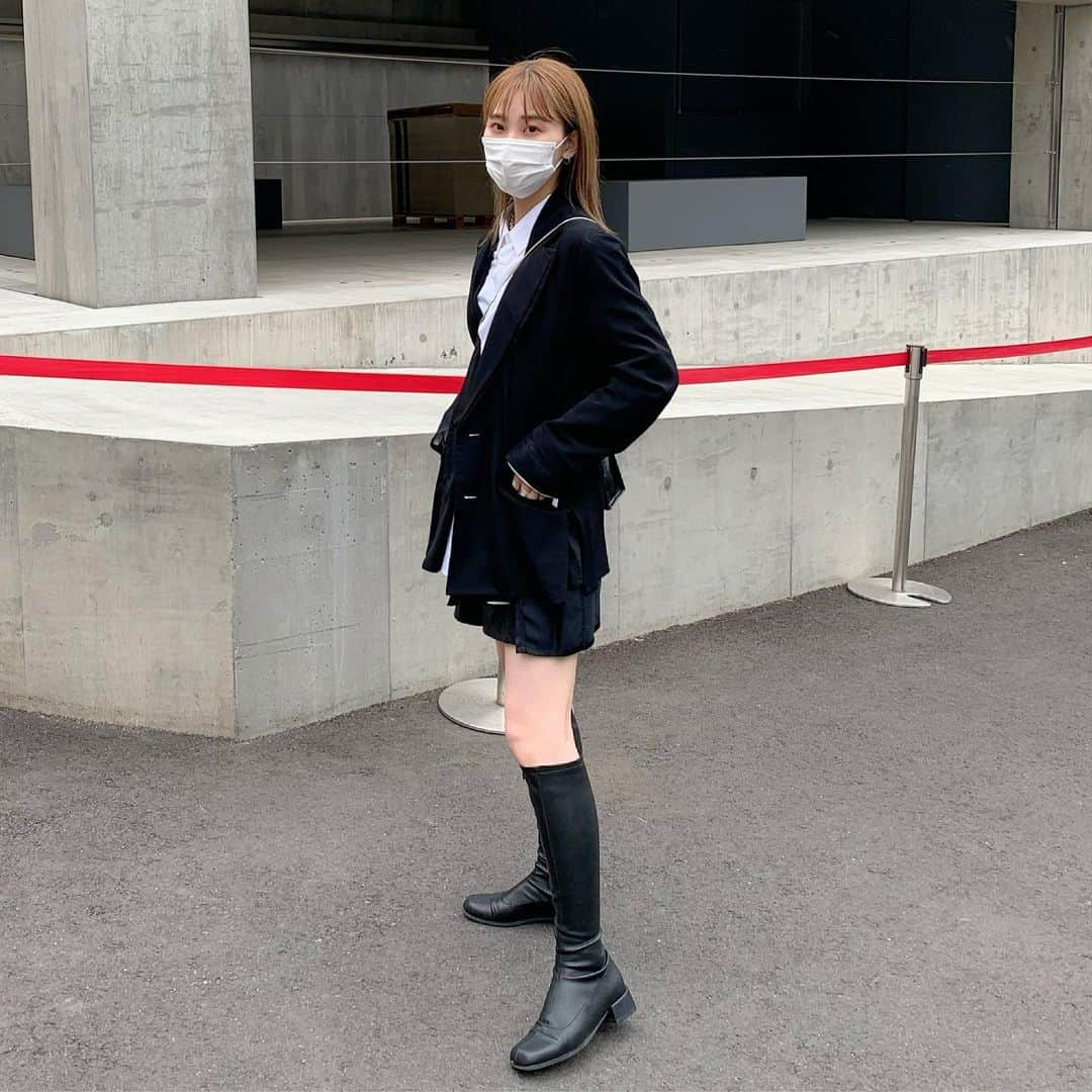 RINA（鈴木理菜）さんのインスタグラム写真 - (RINA（鈴木理菜）Instagram)「🖤🤍🖤」4月13日 21時32分 - urarina821