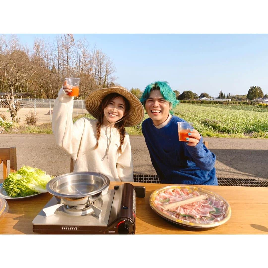 紗栄子さんのインスタグラム写真 - (紗栄子Instagram)「今日アップされたYouTube「Saechannel」で着用していたトレーナーは、 @_myapparel_ のダブルステッチトレーナーのオートミールというカラー🌸  YouTubeではこれまでも、他のカラーのネイビーやパープルのサンプルを着用してきたりもするので、是非そこのところもチェックしていただけたら嬉しいです😌💓  ものづくりをする時は、いつもサンプルを数週間試しながら微調整をして、洗えるものはがんがん洗って試しています👍🏻✨  私が着ているのは全てSサイズだよ🙋‍♀️🌸  #myapparel #ダブルステッチトレーナー #オートミール #youtube #saechannel」4月14日 0時08分 - saekoofficial