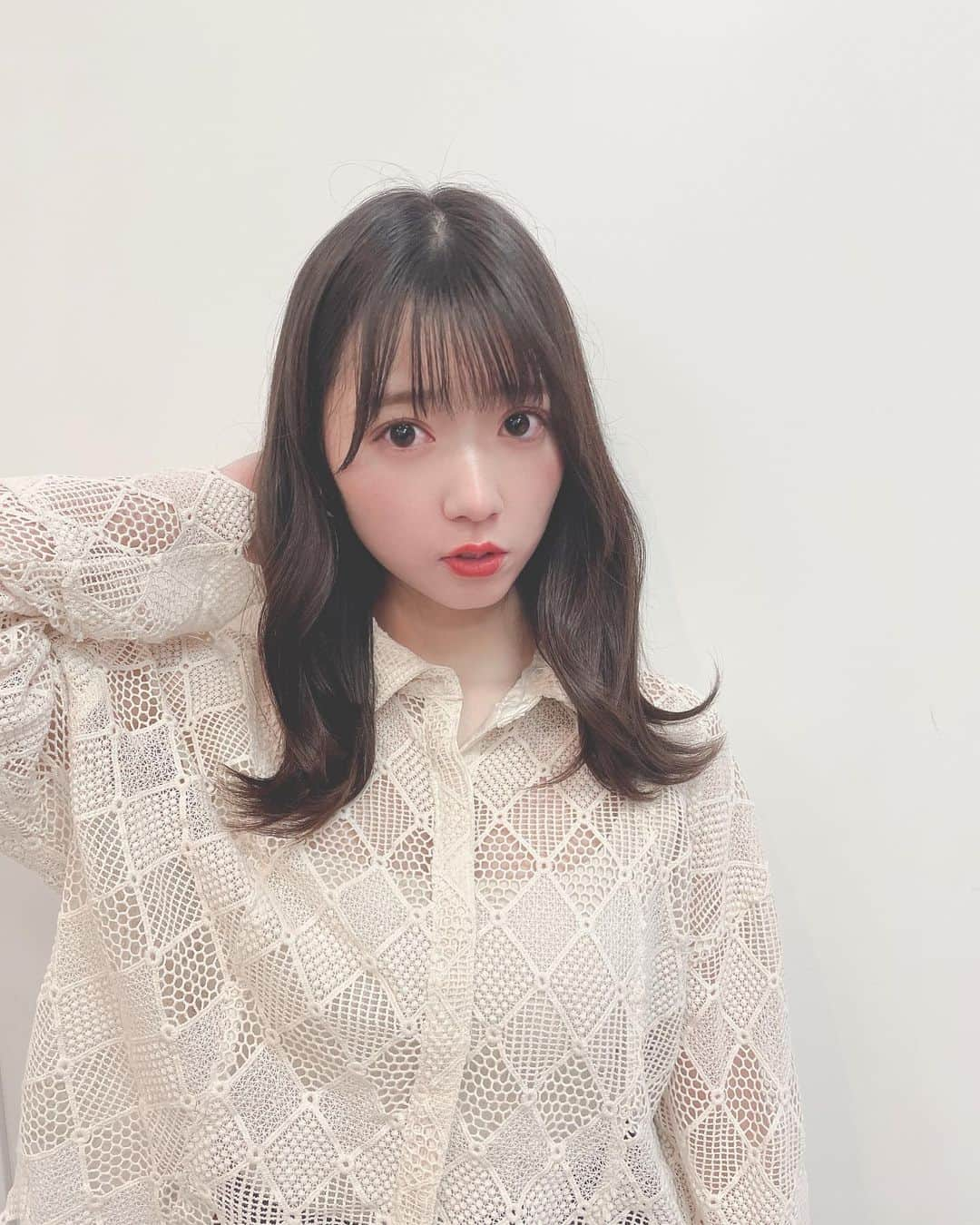 山岸理子さんのインスタグラム写真 - (山岸理子Instagram)「*🤍﻿ ﻿ ﻿ はるふくほしい🌷﻿ ﻿ ﻿ ﻿ ﻿ #tsubaki_factory﻿ #山岸理子﻿ #外ハネウェーブ﻿ #最近よくする﻿ #練習中です」4月14日 17時32分 - riko_yamagishi.official