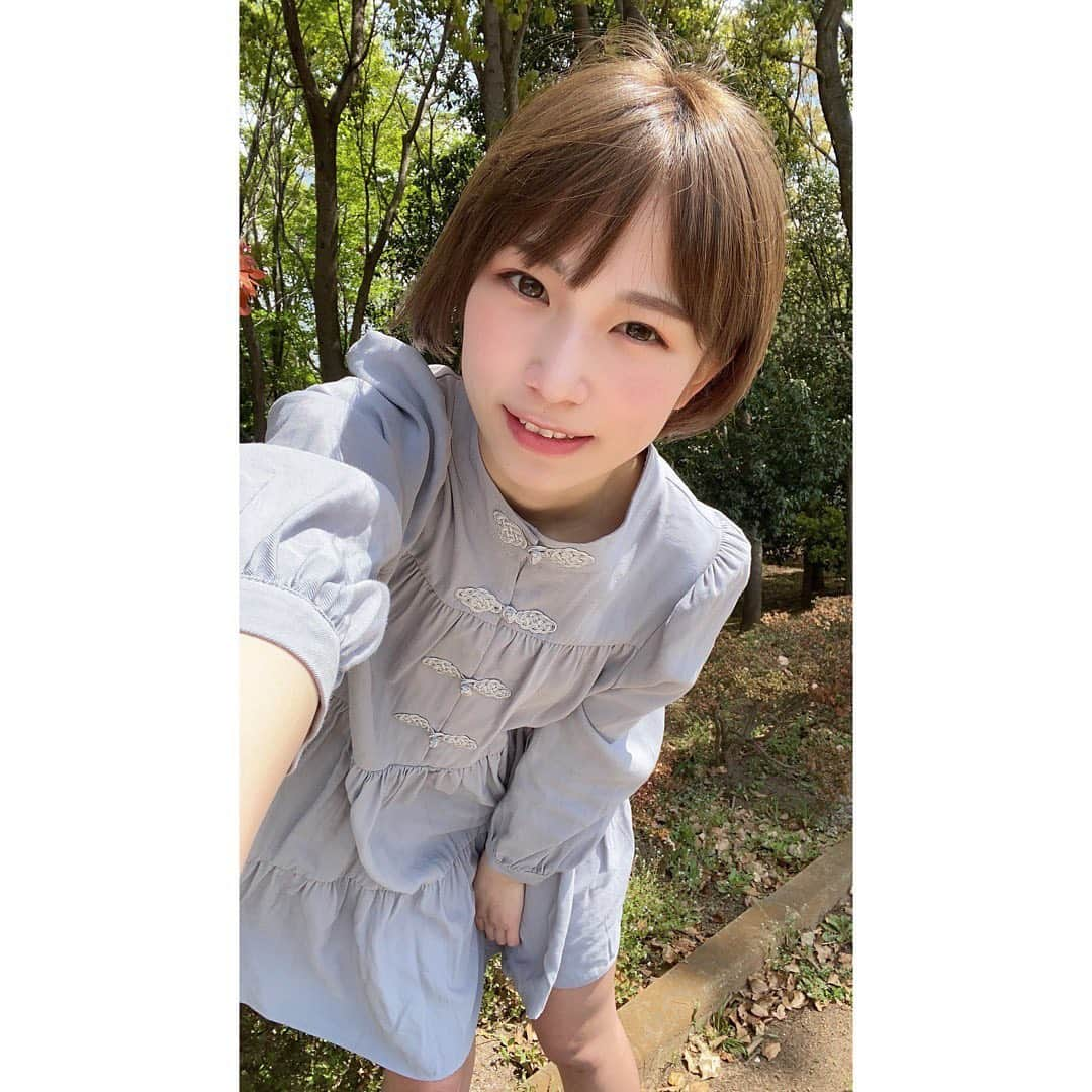 村上りいなさんのインスタグラム写真 - (村上りいなInstagram)「森を感じます。🌿  #instagood #photomodel #森 #forest #自然　#nature」4月14日 8時46分 - riina_murakami