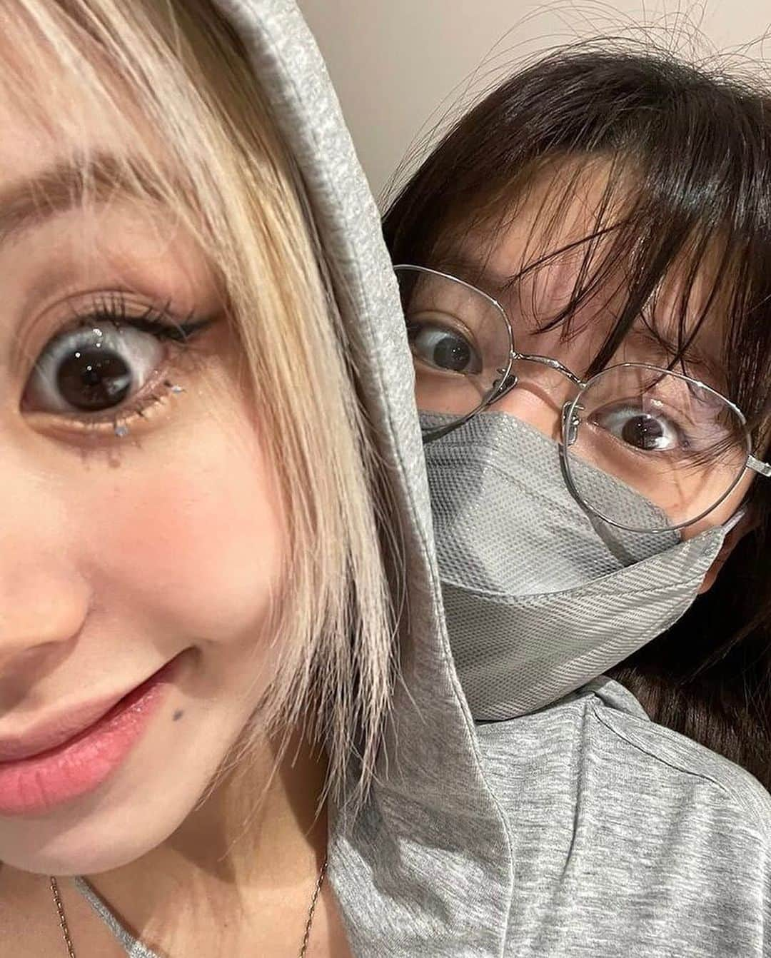 チェヨンさんのインスタグラム写真 - (チェヨンInstagram)「cuties🥰 #chaeyoung #채영 #twice #트와이스 #prettyrapstarchaeyoung」4月14日 11時44分 - twicechaeyoung