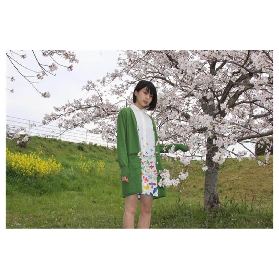 芋生悠さんのインスタグラム写真 - (芋生悠Instagram)「熊本地震から5年。  地震直前に母が撮った写真です。 上京するからって記念に撮った。 宝物。」4月14日 12時15分 - imouharuka