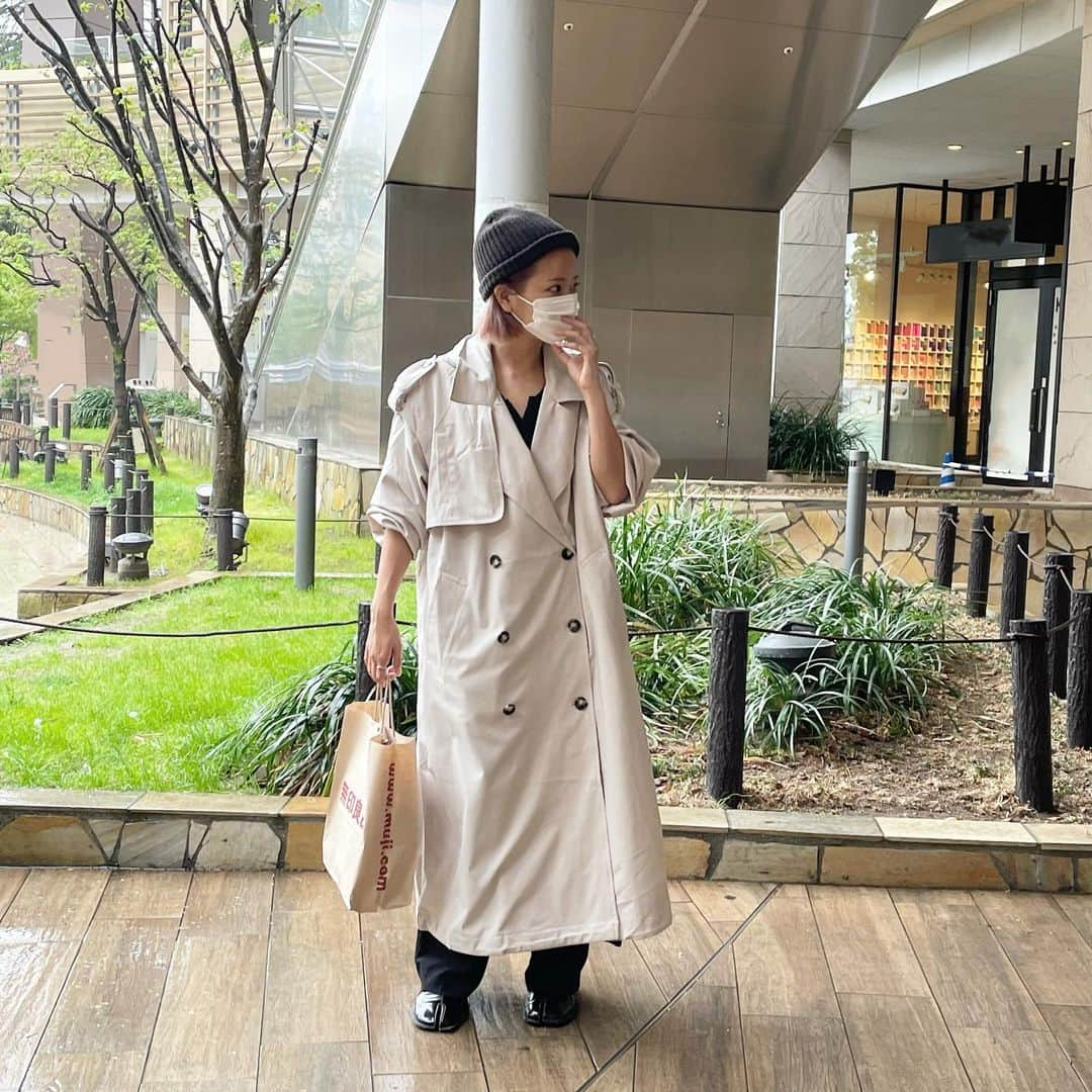 Aya（高本彩）さんのインスタグラム写真 - (Aya（高本彩）Instagram)「SPRING LONG COAT/　@led.tokyo_official   2WAYで袖外してロングベストとしても使えるんだぜーい♡  #ledtokyo#ledtokyoss21#springlongcoat#無印良品にパジャマを買いに行ってきました#オーガニックコットン#今日は急遽お仕事が延期になったので久々に一日中映画と相席食堂みる予定」4月14日 13時42分 - aya_dream04