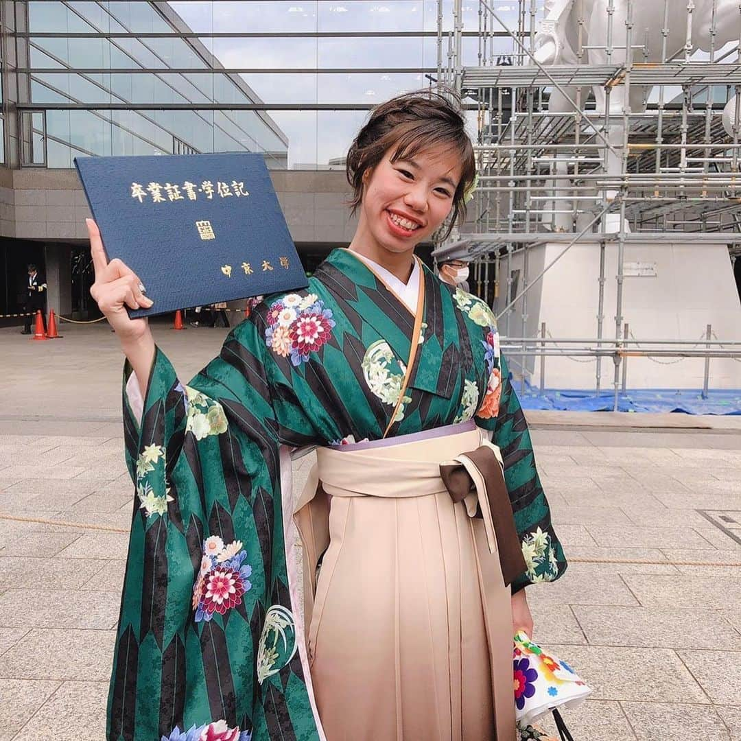 小西杏奈さんのインスタグラム写真 - (小西杏奈Instagram)「中京大学卒業する時に同級生の前で叫んだ言葉を有言実行したい。  第1歩目、ほんの数歩だけ進んだ!! いや。まだスタートラインかな？😂」4月14日 15時30分 - ansan0518