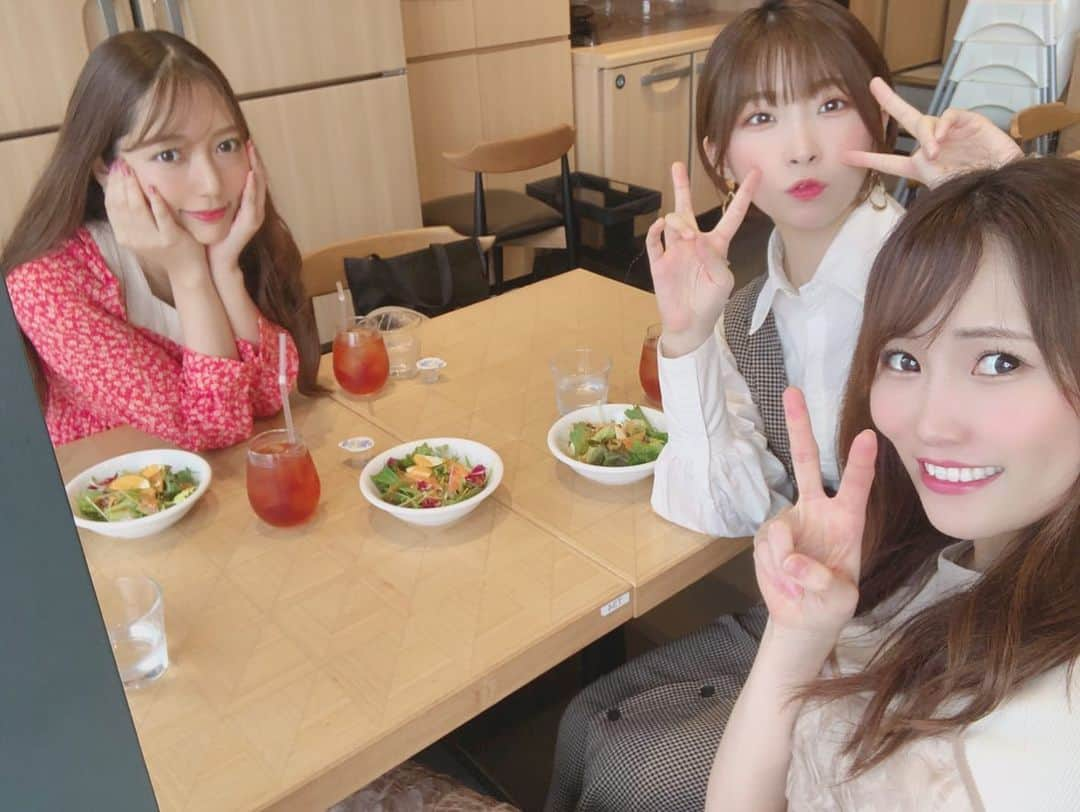 佐野友里子のインスタグラム：「みちゃ♡美咲♡ 息できないくらい笑わせてくる大好きな2人☺️💓」