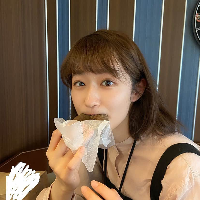 佐藤ちひろさんのインスタグラム写真 - (佐藤ちひろInstagram)「ドーナッツをいただきました😋 甘いものが大好きです！ 元気がでますよね〜🥰 明日も頑張りましょう！  #ドーナッツ　#美味しい　#😋　#甘いもの　#大好き」4月14日 18時33分 - chihiro.sato_ex