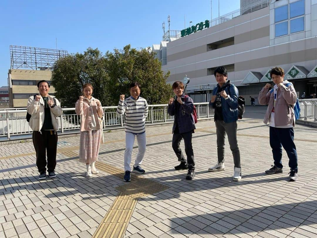 テレビ東京「太川蛭子の旅バラ」さんのインスタグラム写真 - (テレビ東京「太川蛭子の旅バラ」Instagram)「来週水曜日夜 6 時 25 分からの「水バラ」は 、 ローカル路線バス乗り継ぎ対決旅~陣取り合戦 第4弾~🚌 各市町村にある名所・名物を陣地に見立てて、1 泊 2 日で取った陣の数を競う⚔  今回の対決の舞台は春の北関東・茨城県!!  JR常磐線の取手駅から、直線距離で約80キロ離れた 水戸市・偕楽園を目指します🌸✨  今回、太川チームのメンバーは 歌もダンスも超一流！Dream Amiさんと、 M-1で大活躍した漫才コンビ、インディアンスの田渕章裕さん✨ お二人とも地図が苦手とのこと... 🗺🙅‍♀️🙅‍♂️ 太川チーム大丈夫か!?  対する A.B.C-Z の河合郁人さん率いる河合チームには ジャニーズアイドルグループの「ふぉ~ゆ~」から辰巳雄大さん、 そして陣取り第一弾で大暴れした川﨑麻世兄貴がカムバック！💫✨ 新旧ジャニーズチームがミラクル連発!? 最後に笑うのはどっちだ!?  今回も番組内でプレゼントクイズを実施いたします🎁✨ 最後まで、ぜひご覧ください!👀  #バス #バス旅 #旅 #太川陽介 #DreamAmi  #インディアンス #田渕章裕  #A.B.C-Z  #河合郁人  #ふぉ〜ゆ〜 #辰巳雄大  #川﨑麻世  #茨城 #春  #偕楽園  #梅  #陣取り  #対決  #プレゼント」4月14日 19時05分 - tvtokyo_tagaebi