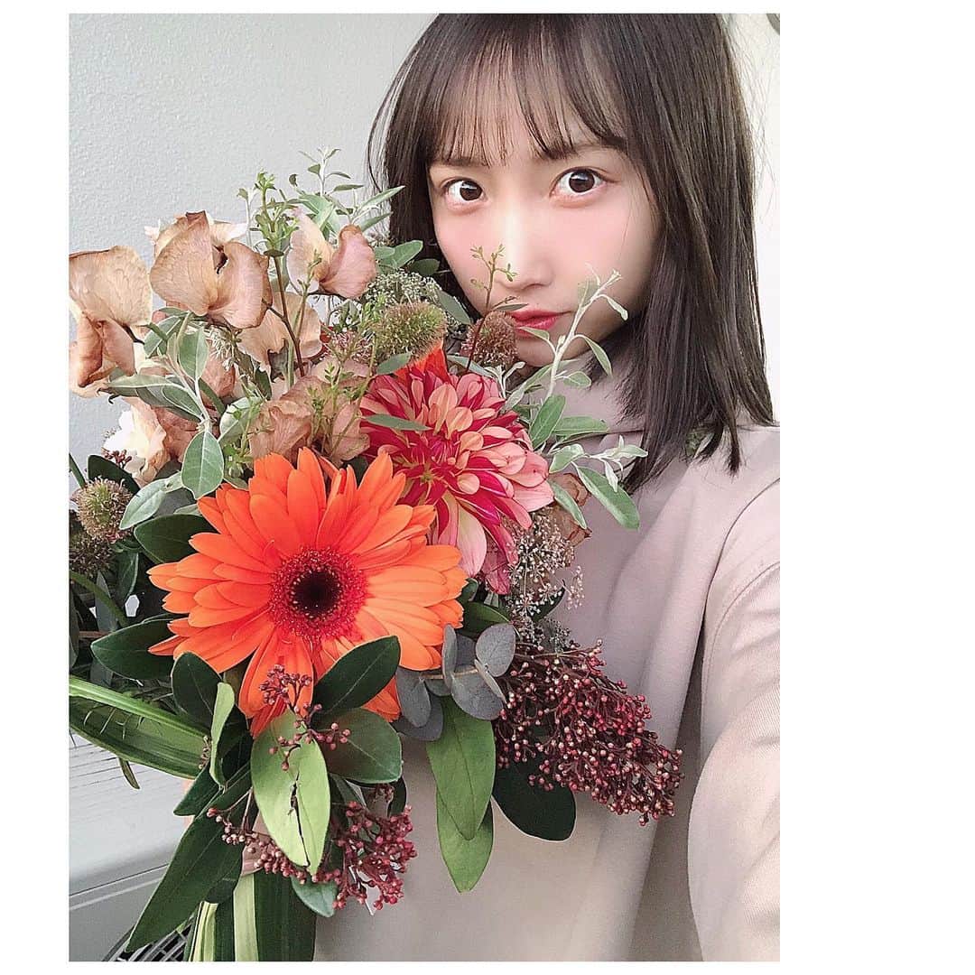 薮下楓さんのインスタグラム写真 - (薮下楓Instagram)「今日NHKラジオ コイらじ のコーナー内で、お花をいただいちゃいました💐  SHAMROCK という広島にあるお花屋さんです。 お仕事への姿勢がすごくかっこよくてたくさんパワーをいただきました！ このお花はお部屋に飾りたいと思います🌼 嬉しいな、  #SHAMROCK #薮下楓 #STU48」4月14日 20時25分 - yabushita__fuu